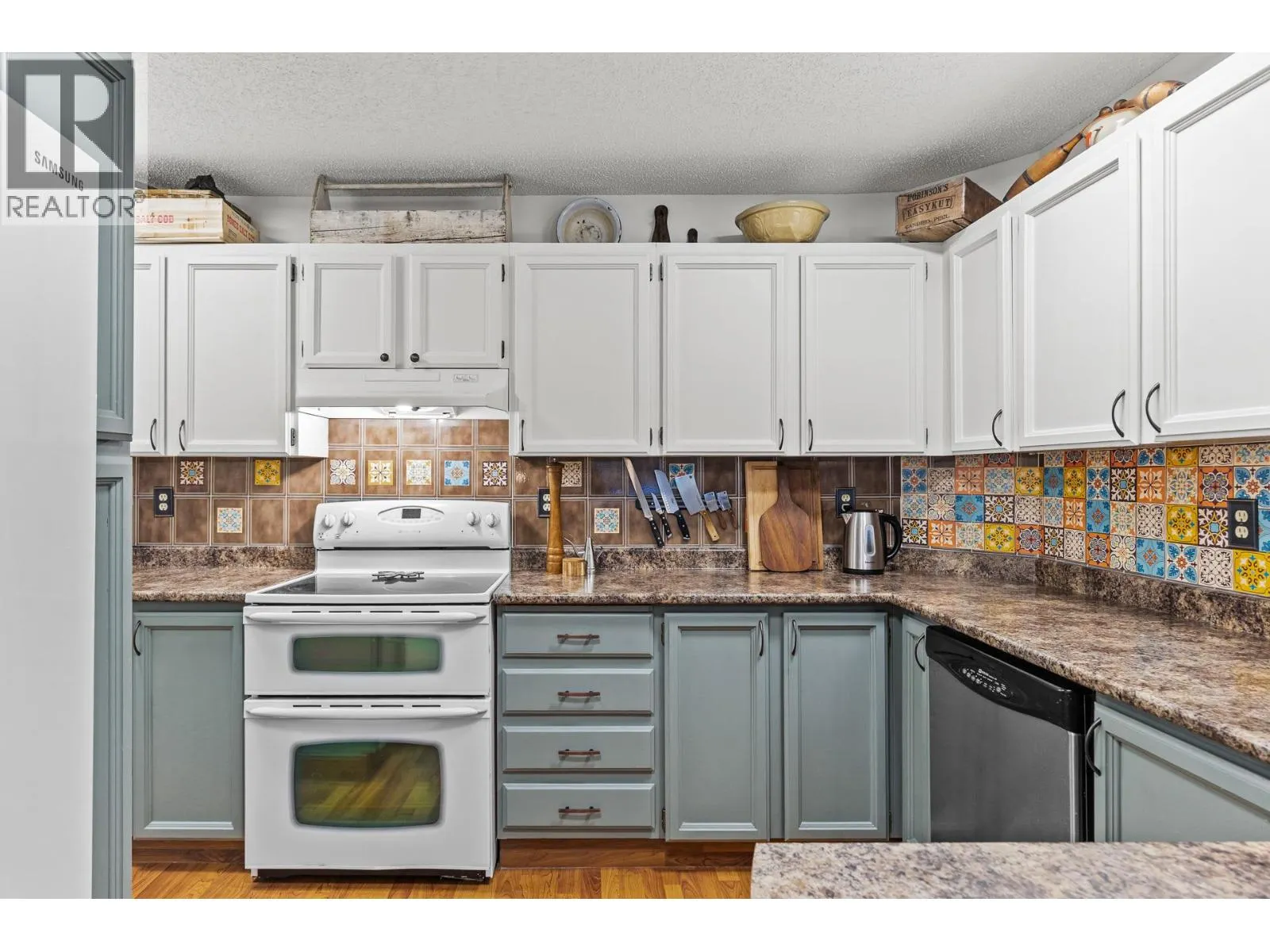 983 Bernard Avenue Unit# 210