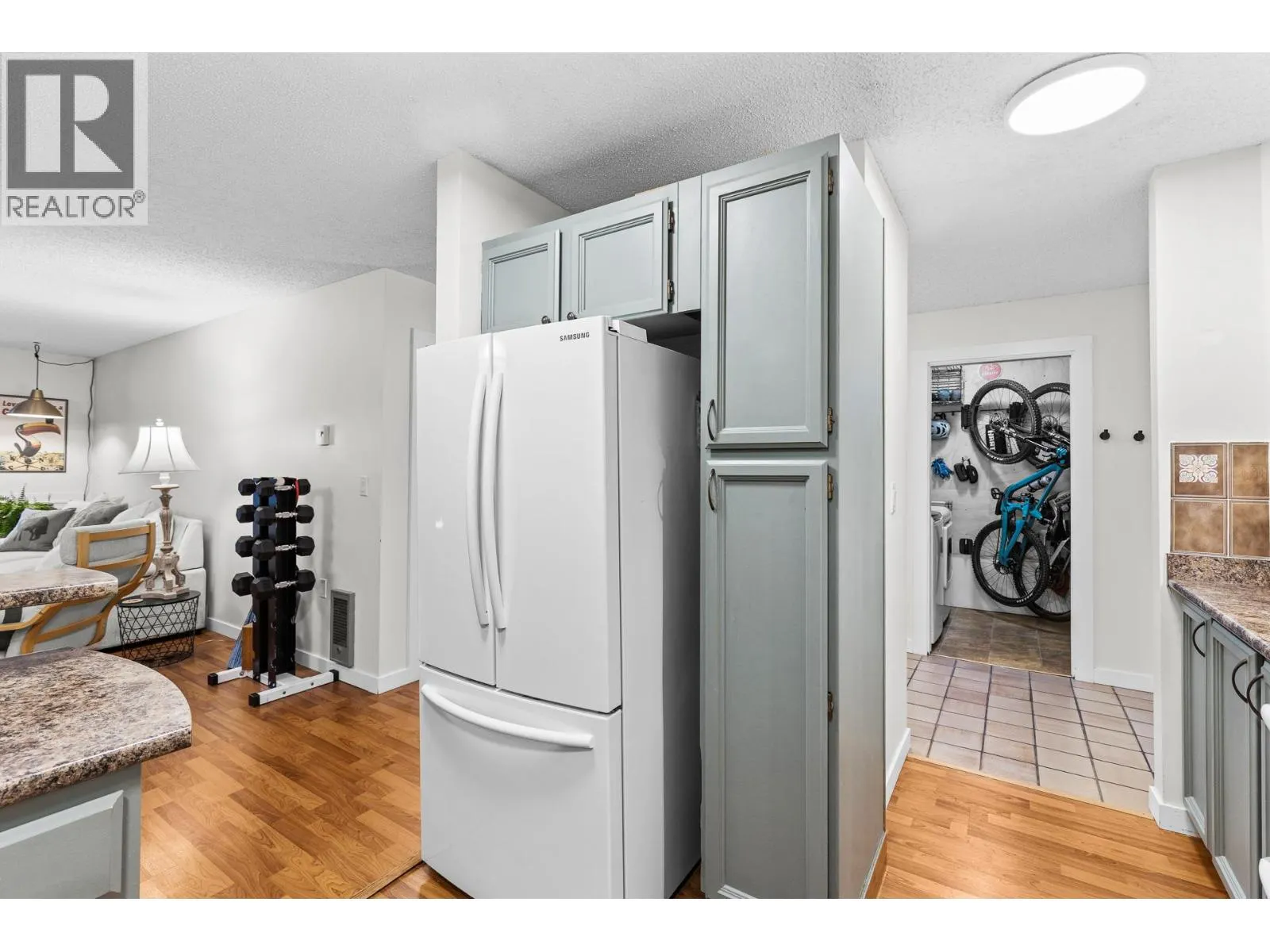 983 Bernard Avenue Unit# 210