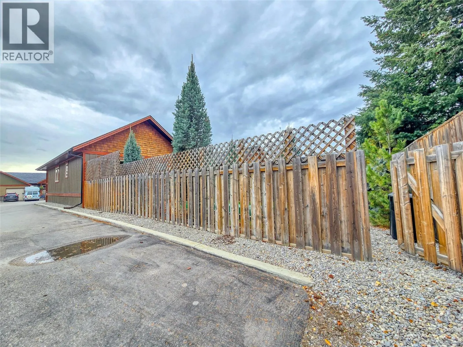 989 SWANSEA VIEW Road Unit# 19