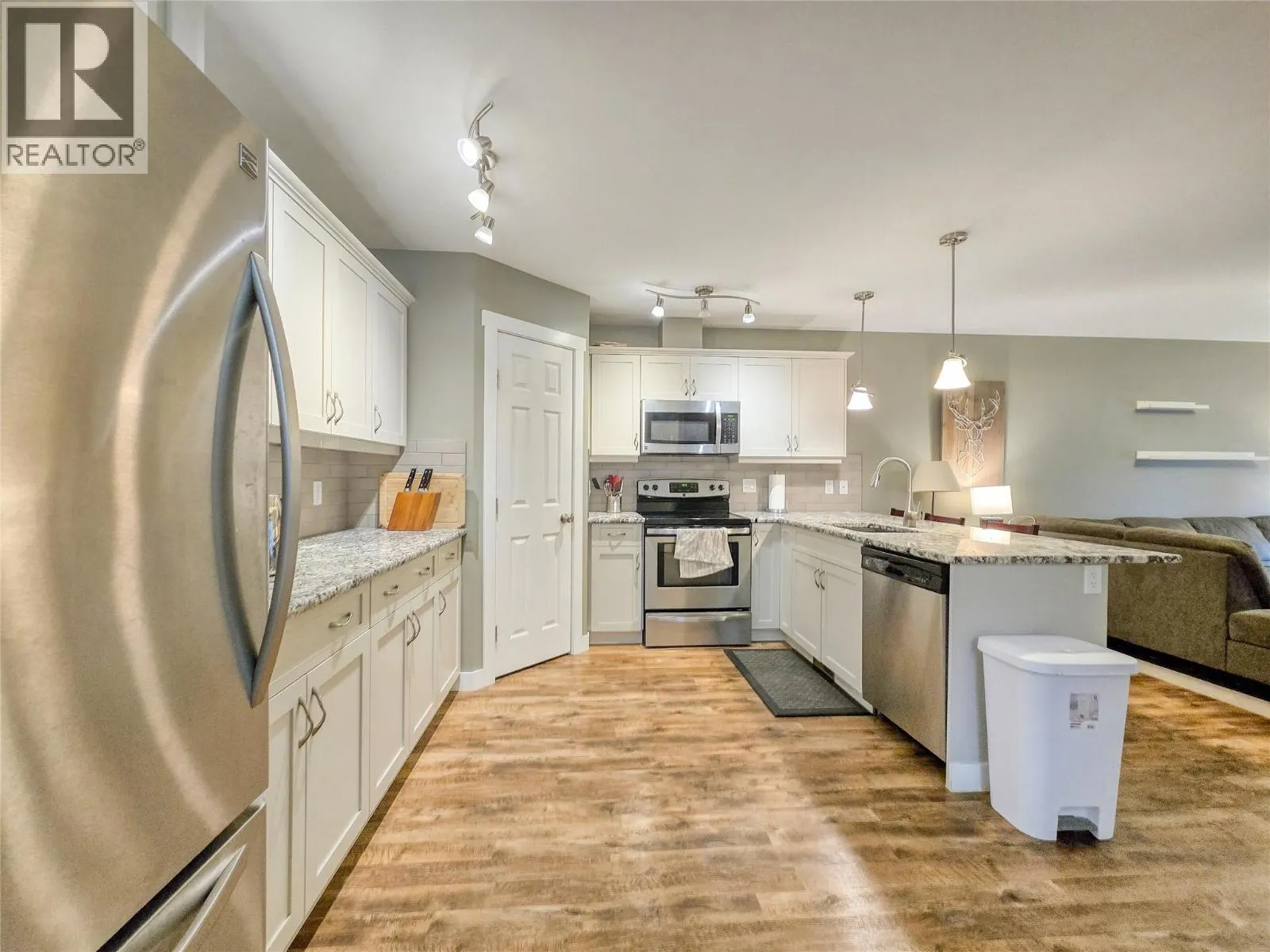 989 SWANSEA VIEW Road Unit# 19
