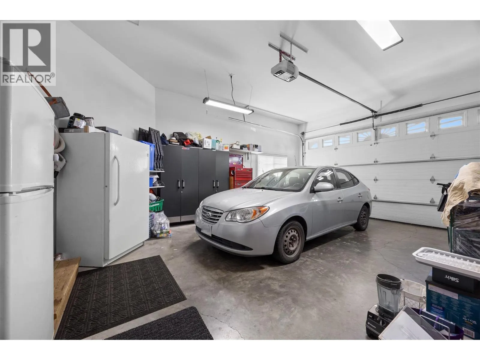 3339 Kingfisher Road