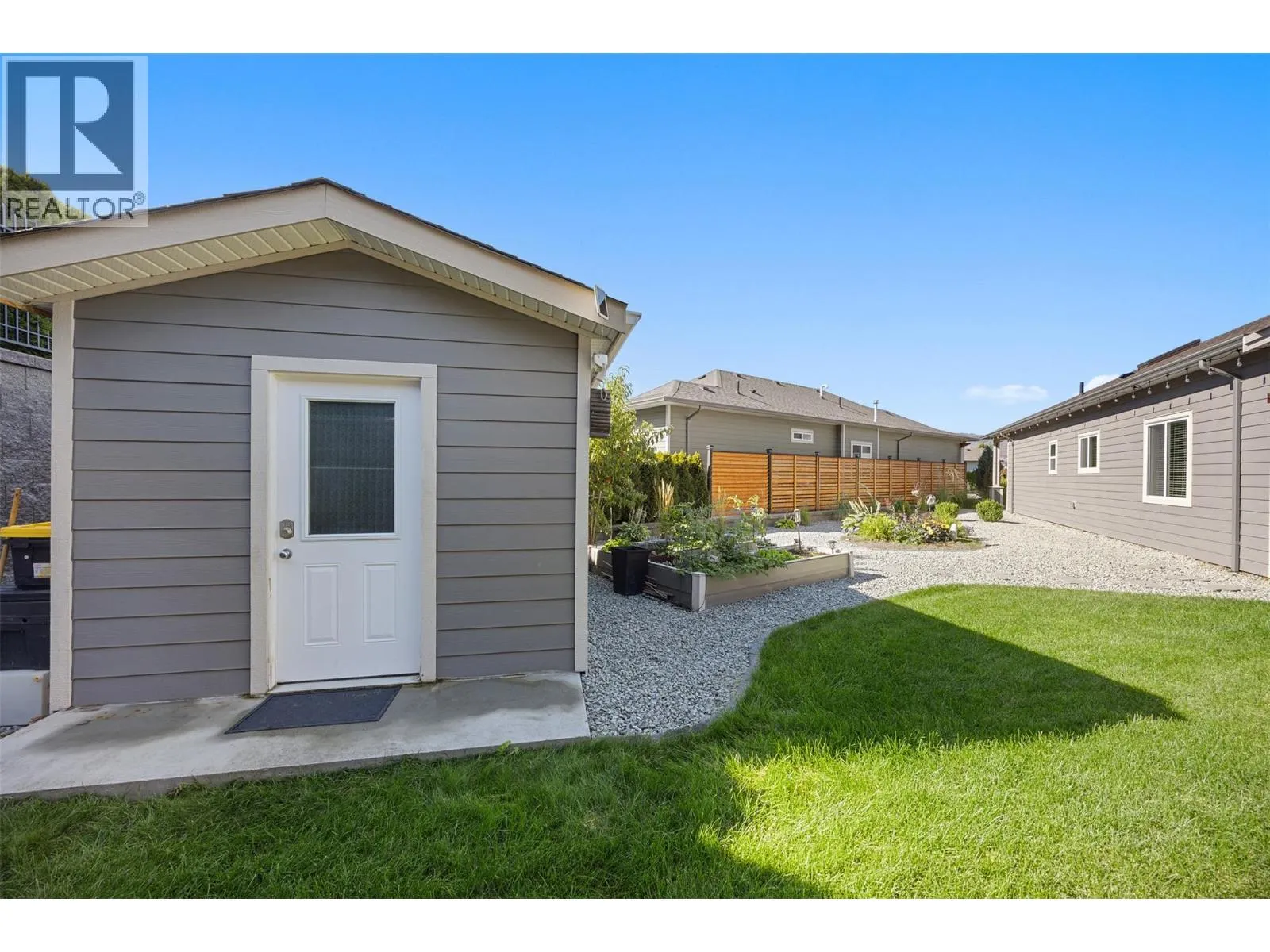 3339 Kingfisher Road