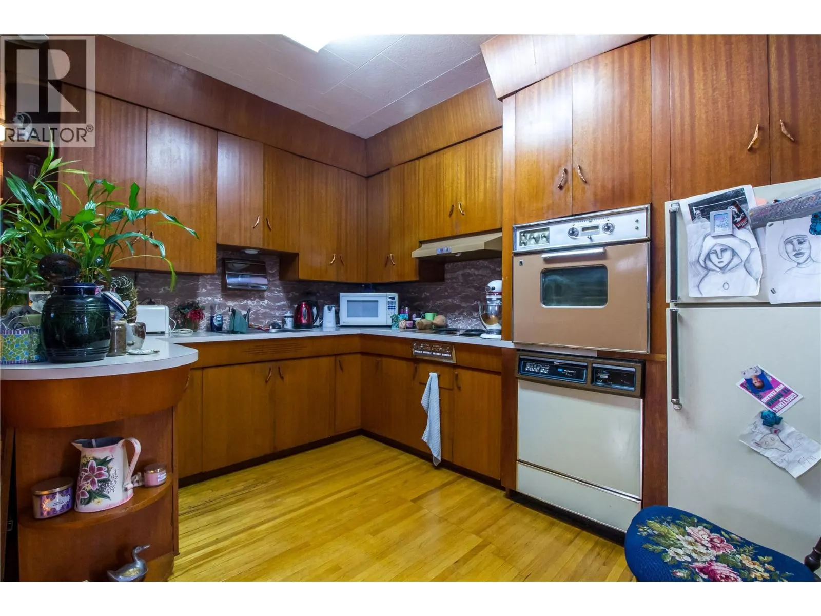 321 Third Street E