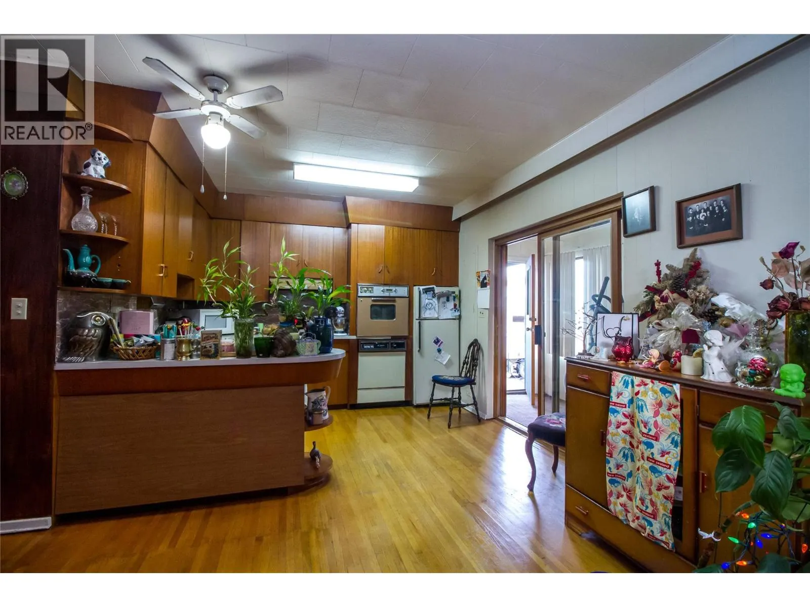 321 Third Street E