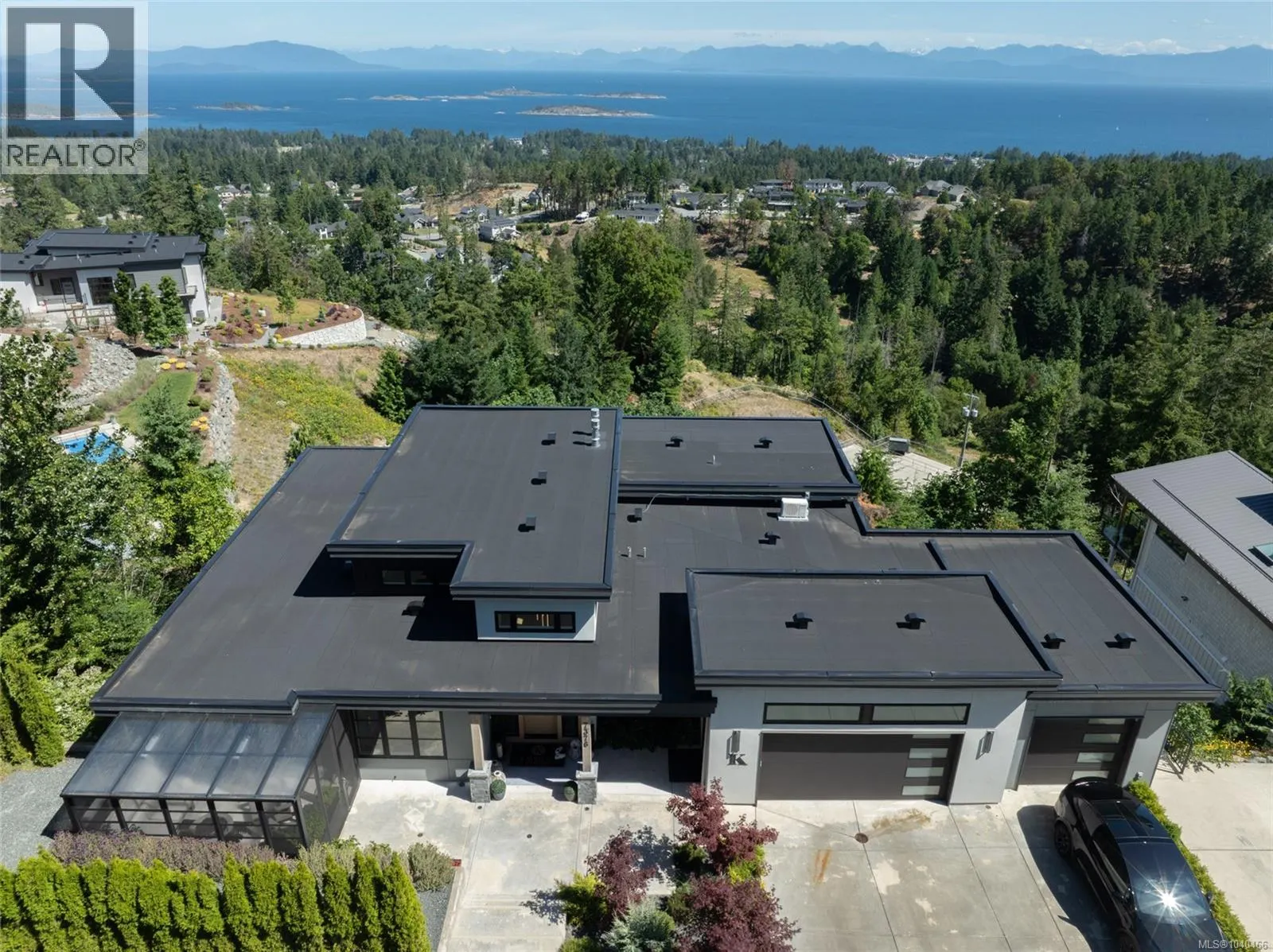 7376 High Ridge Cres