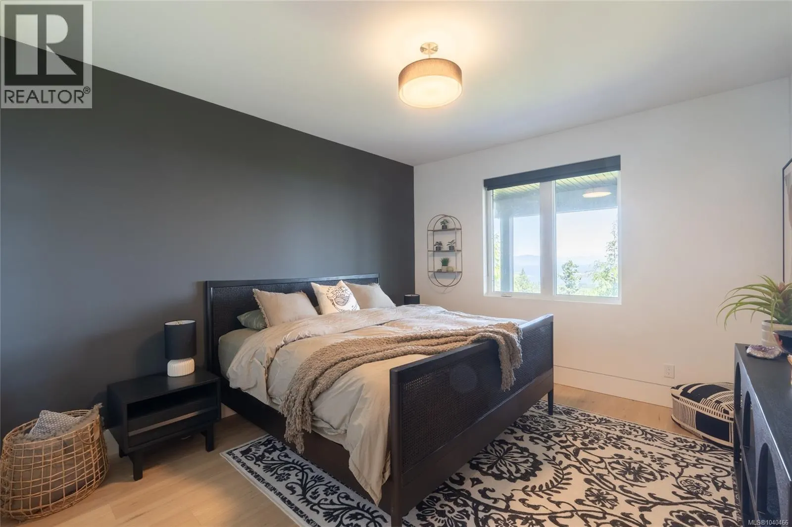 7376 High Ridge Cres