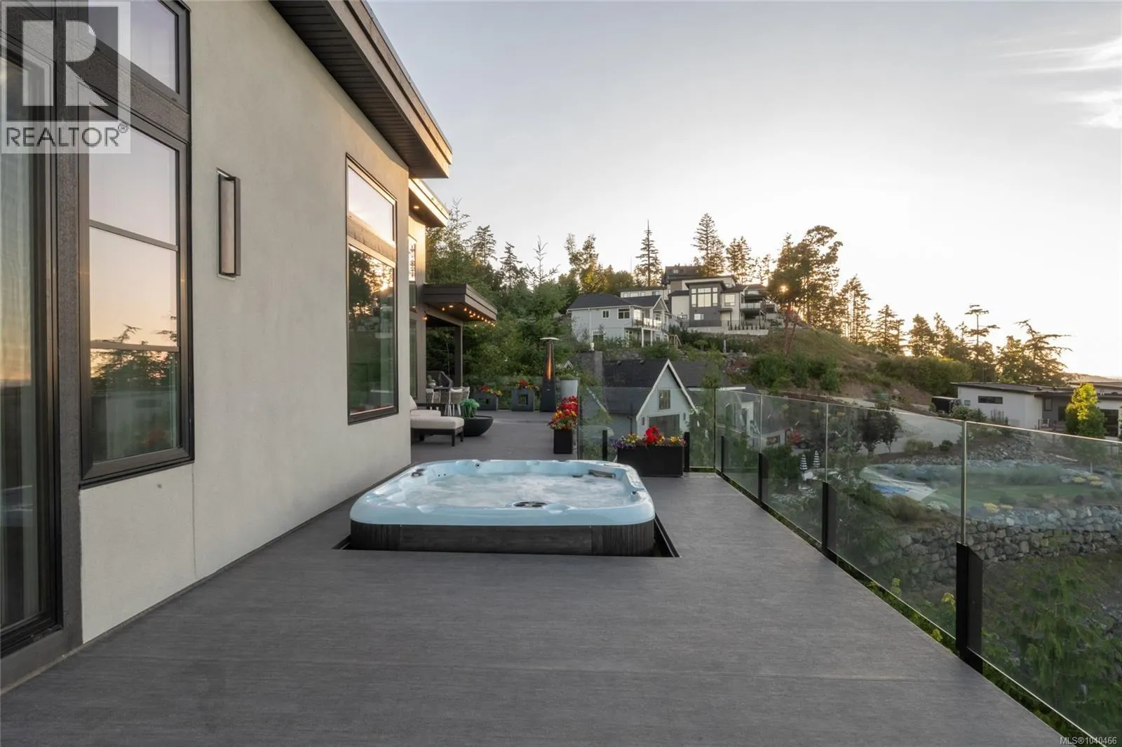 7376 High Ridge Cres
