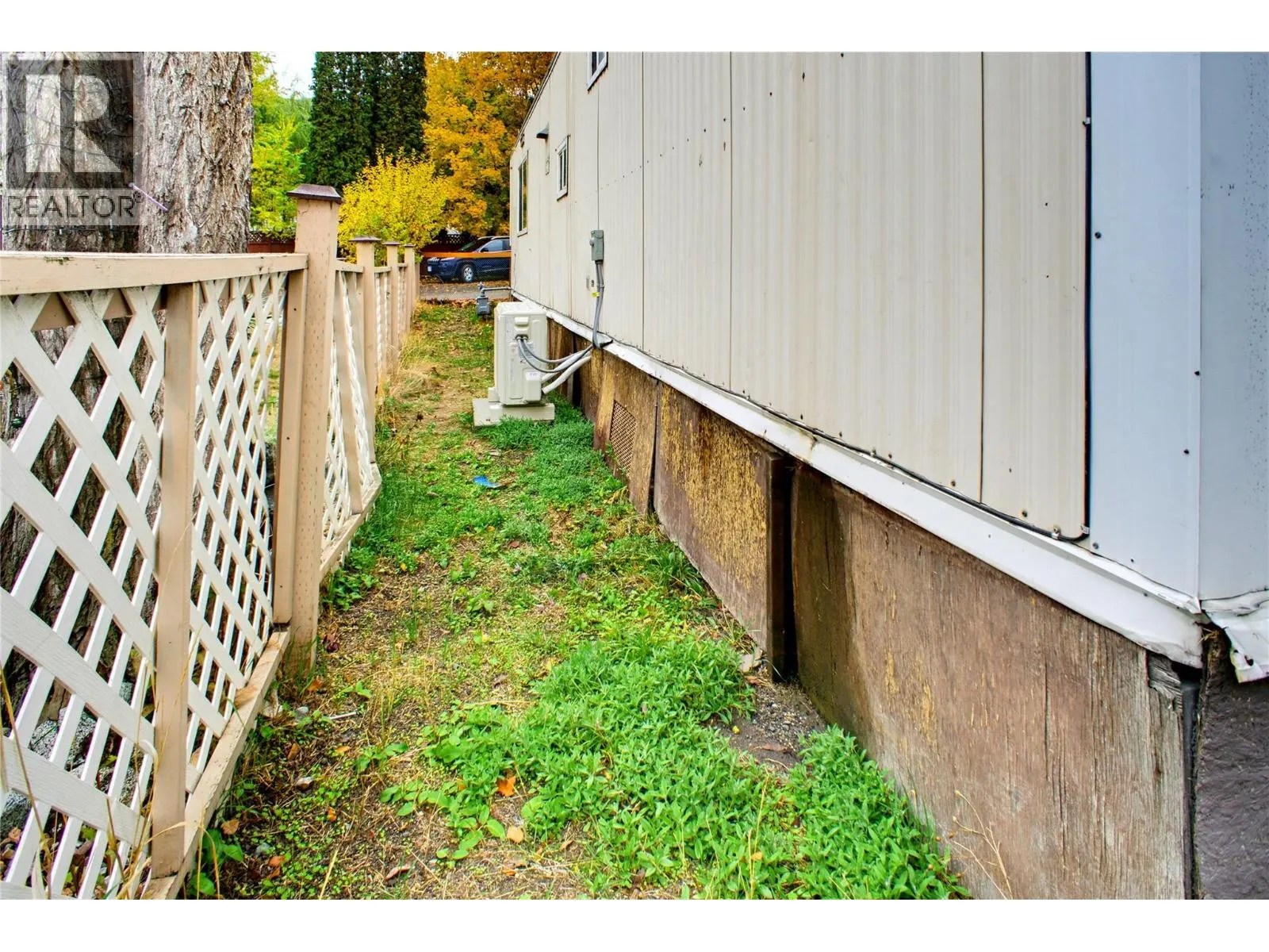 1175 ROSE HILL Road Unit# 102