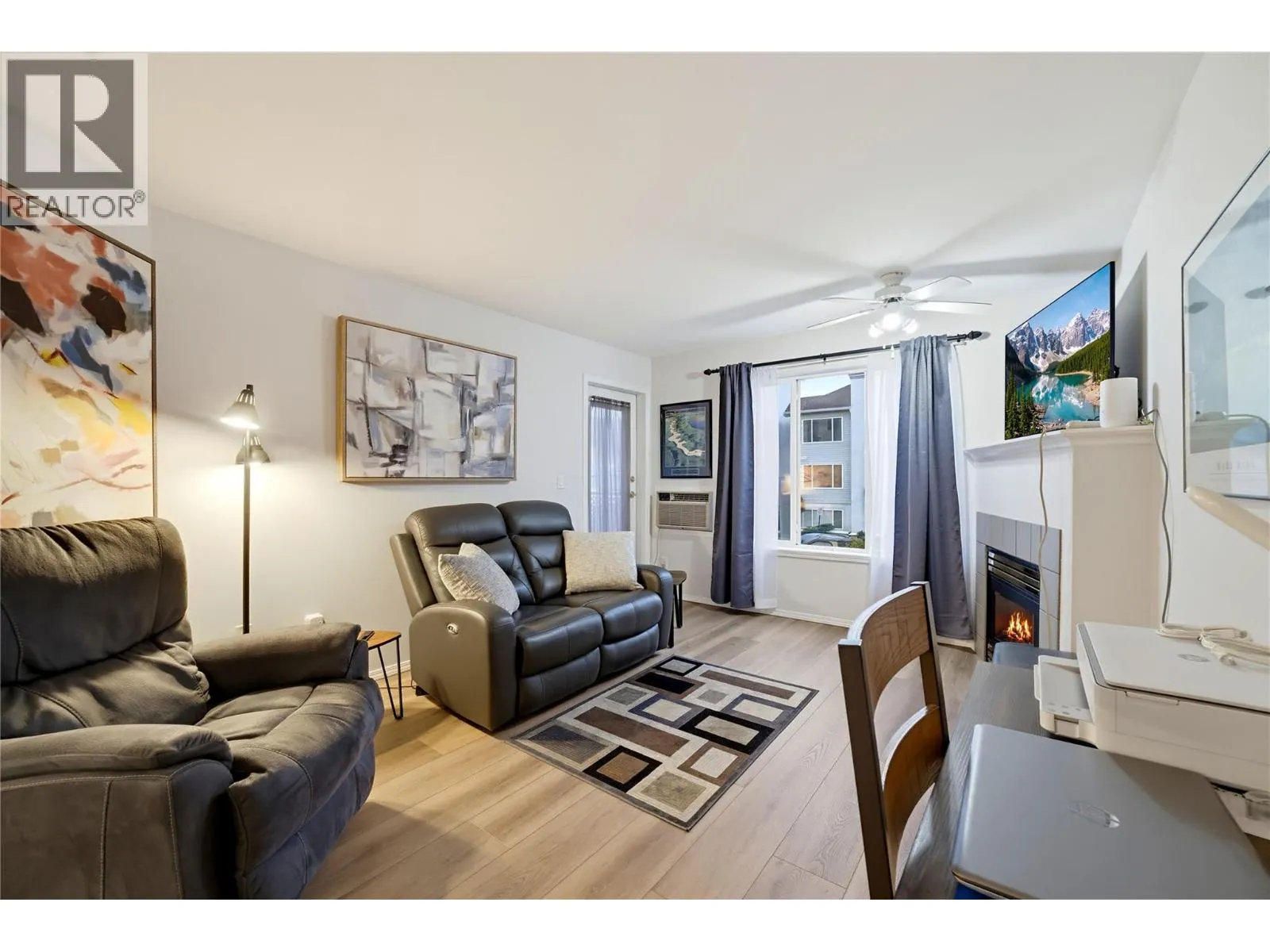640 3 Street SW Unit# 208