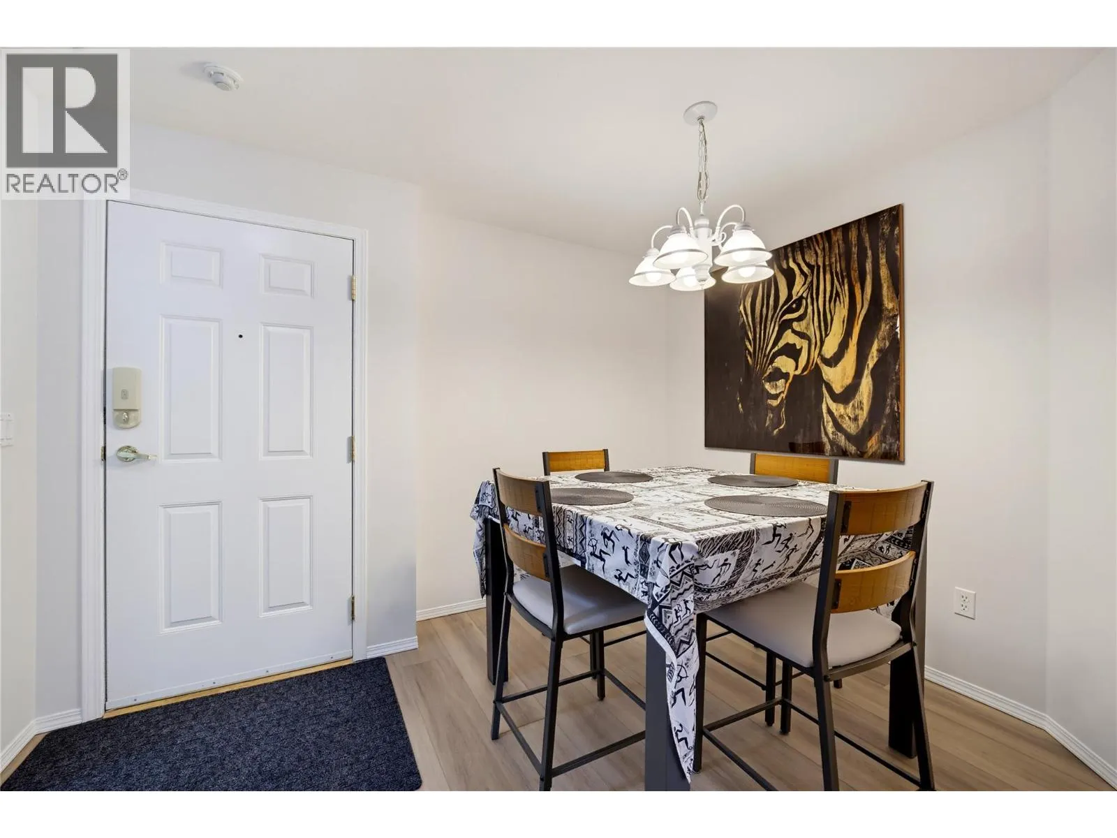 640 3 Street SW Unit# 208
