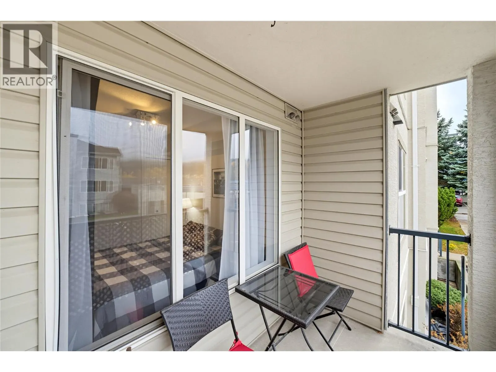 640 3 Street SW Unit# 208