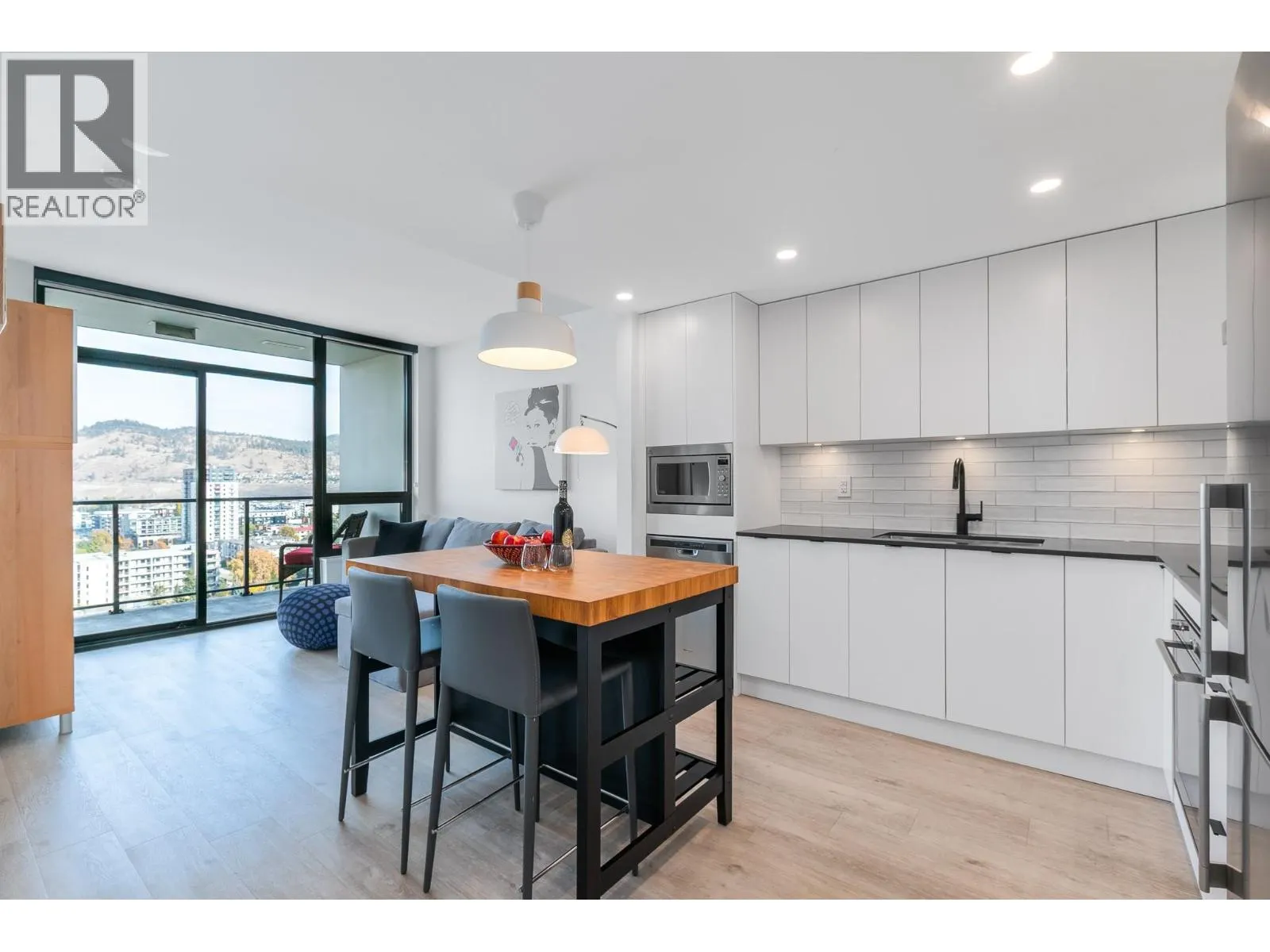 1471 St Paul Street Unit# 1609