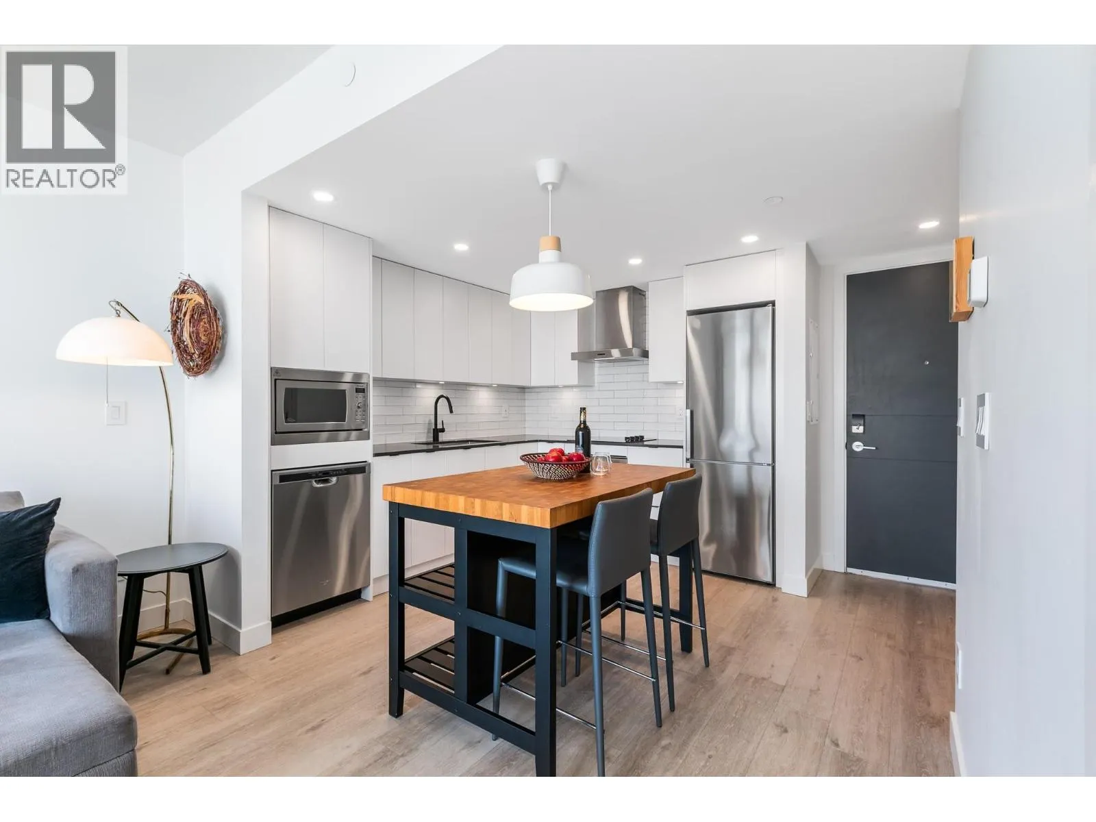1471 St Paul Street Unit# 1609