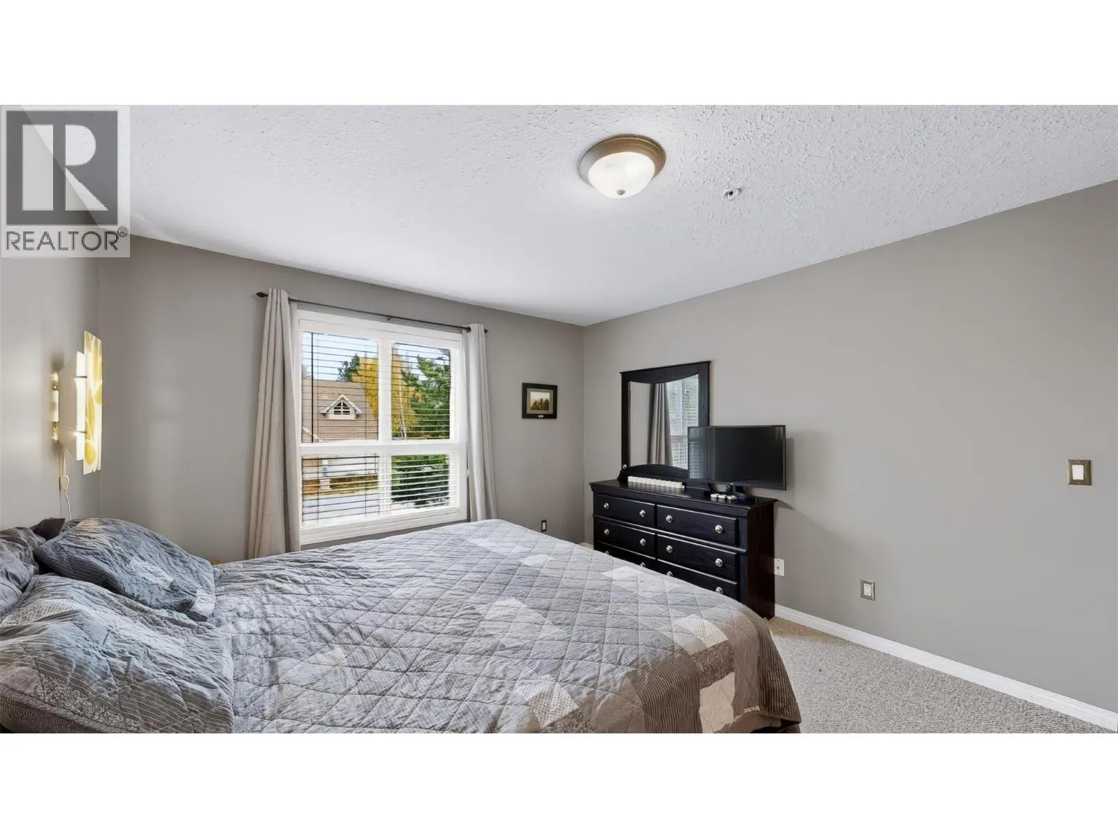 4767 FORSTERS LANDING Road Unit# 206