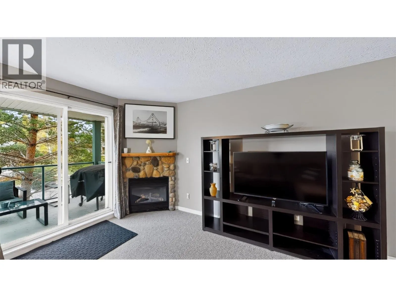 4767 FORSTERS LANDING Road Unit# 206