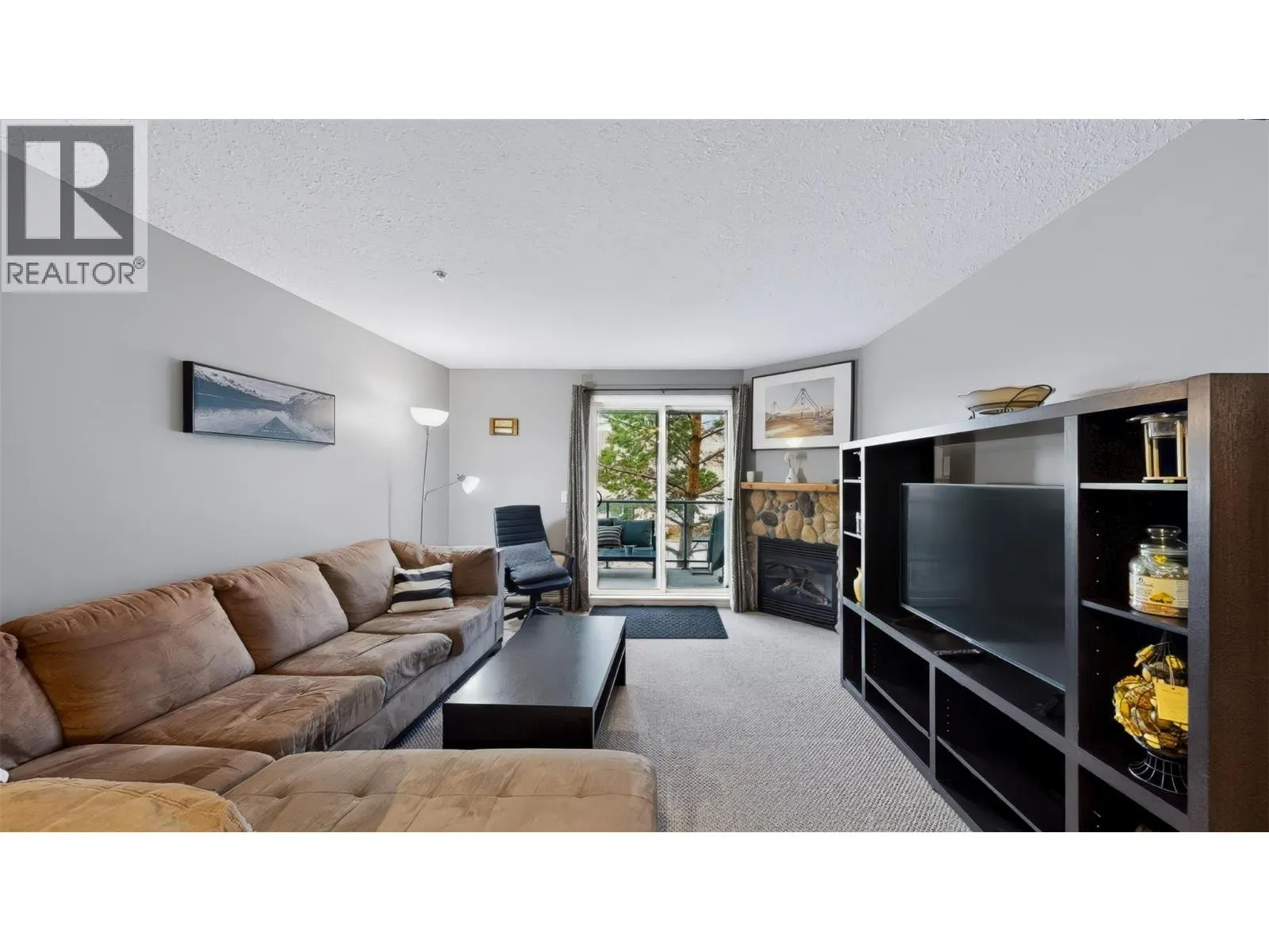 4767 FORSTERS LANDING Road Unit# 206