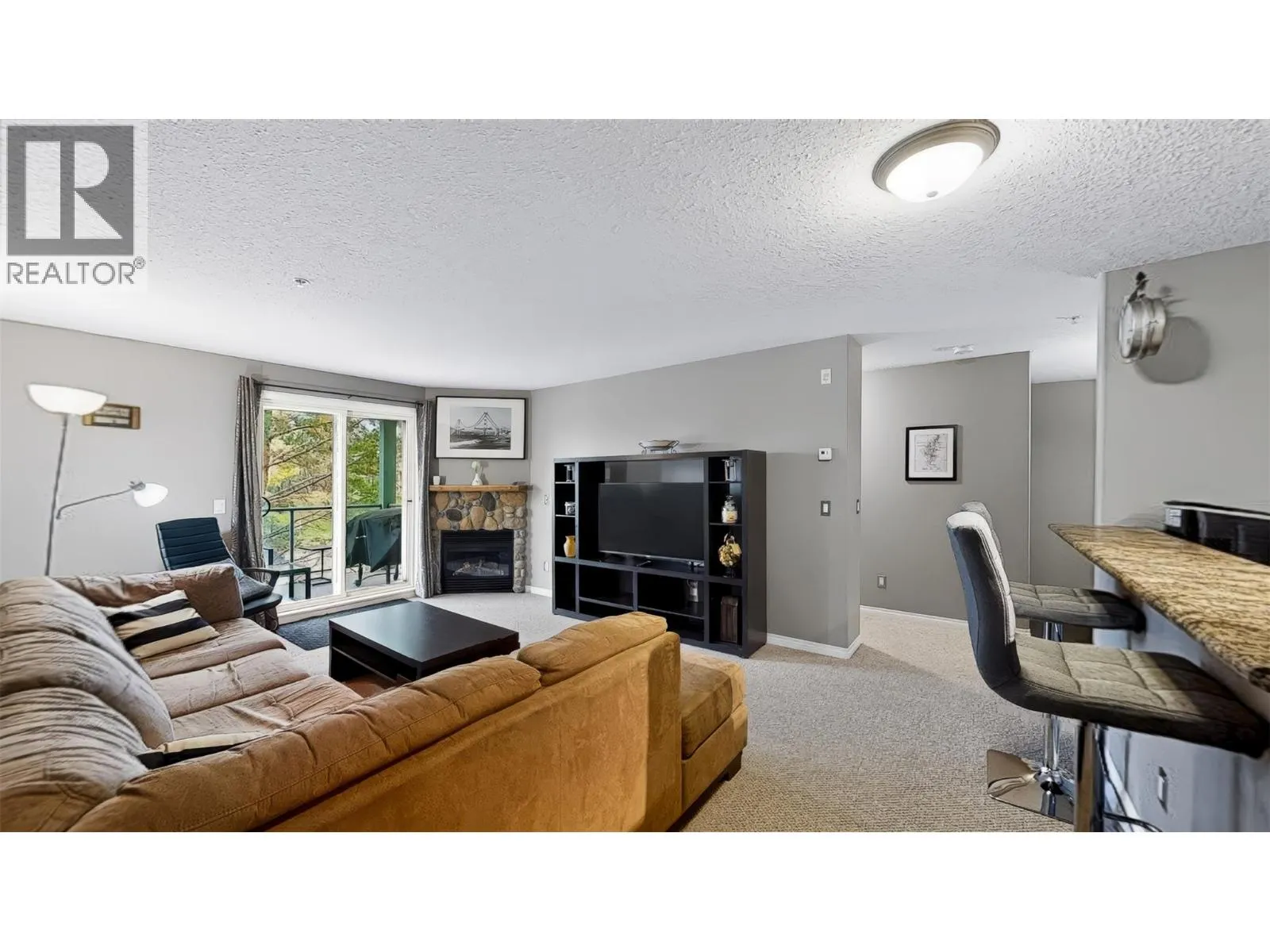 4767 FORSTERS LANDING Road Unit# 206