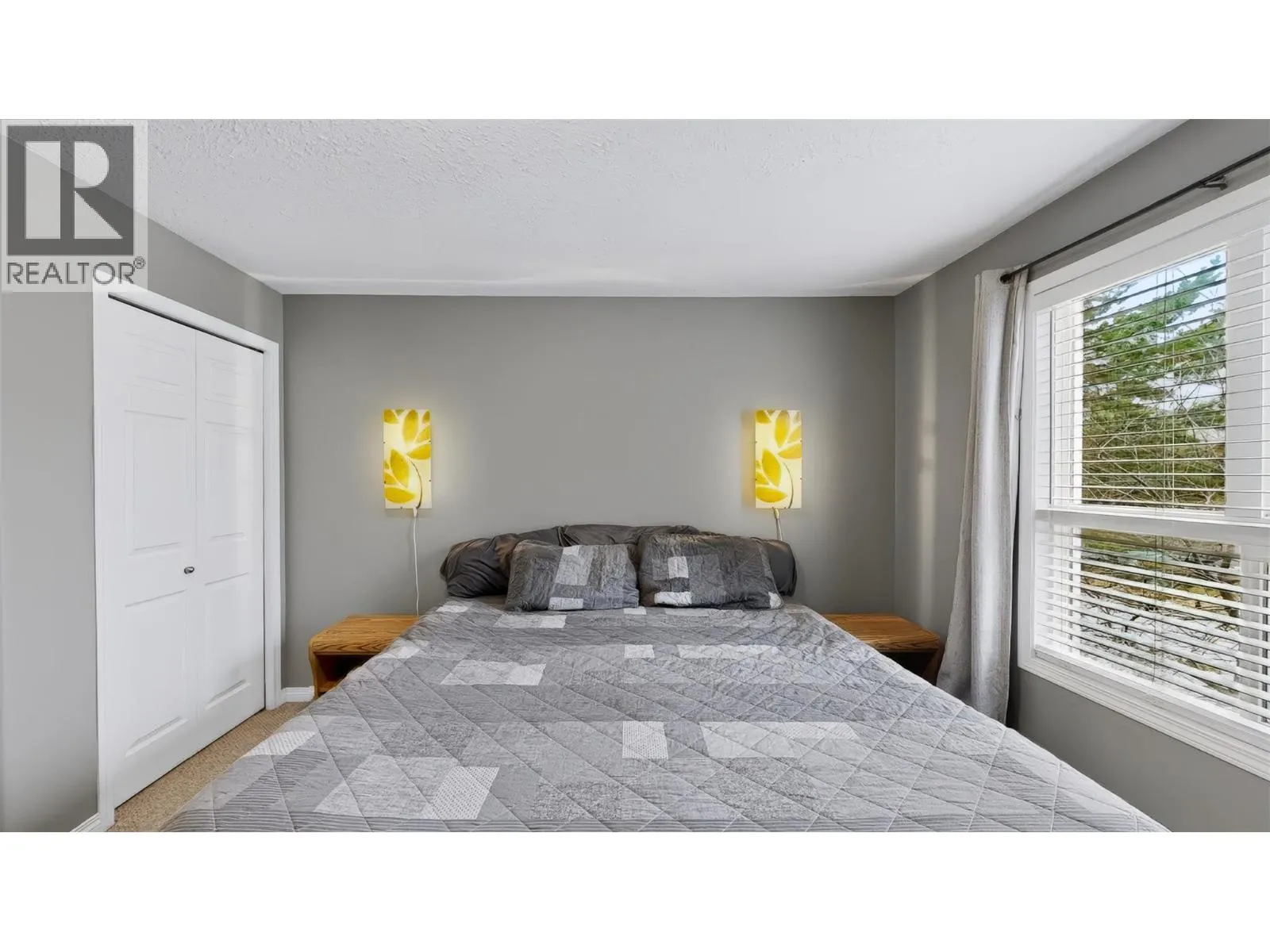 4767 FORSTERS LANDING Road Unit# 206