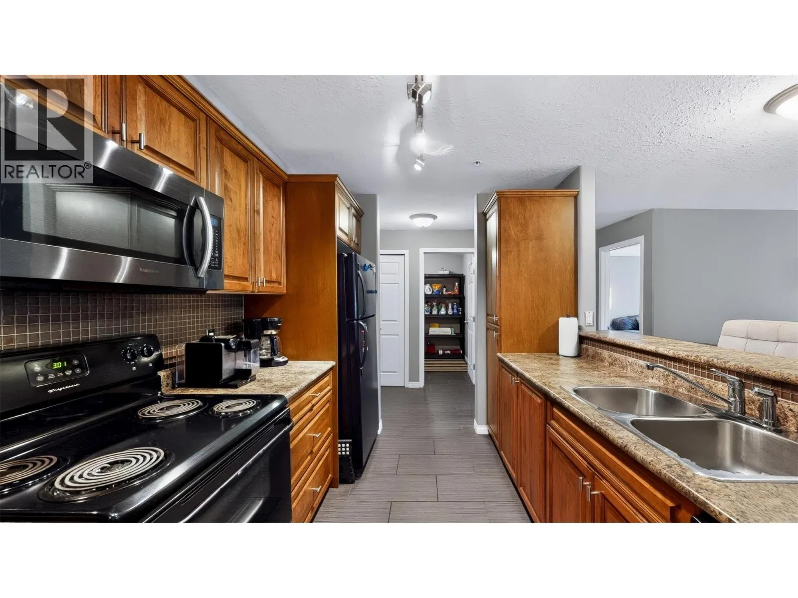 4767 FORSTERS LANDING Road Unit# 206