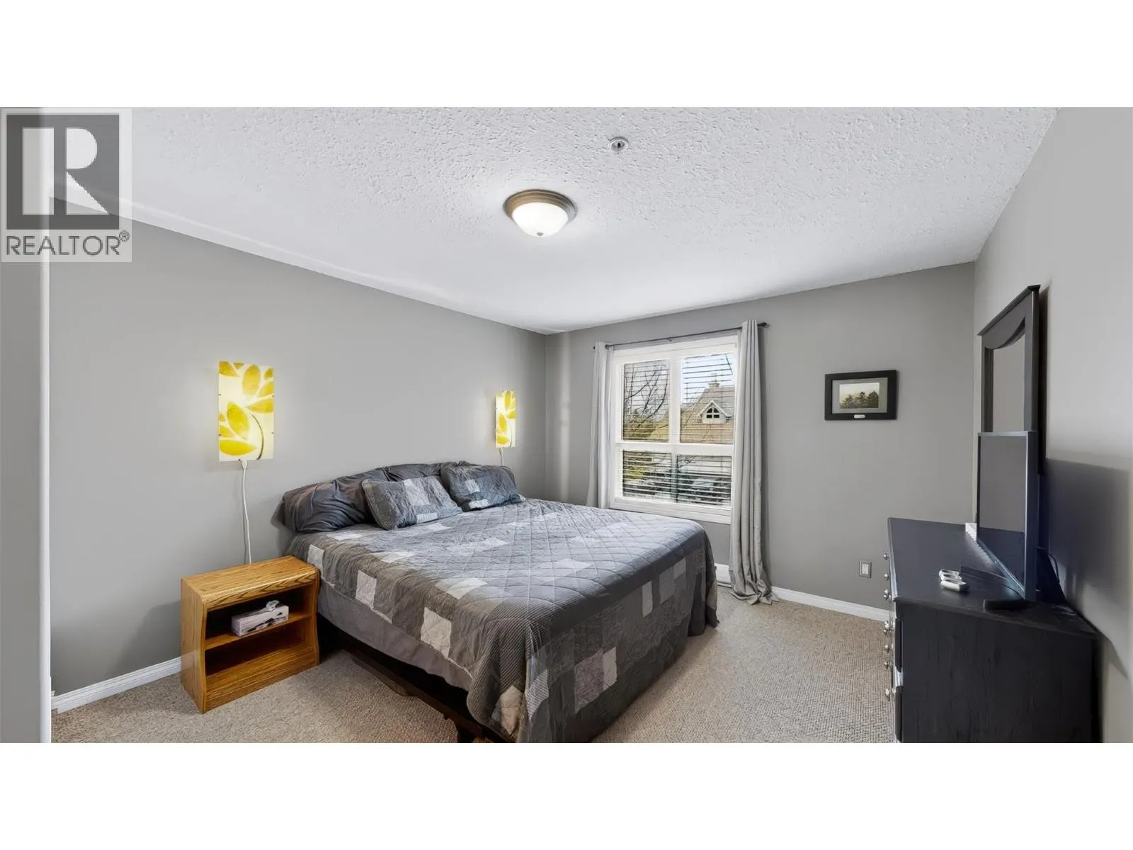 4767 FORSTERS LANDING Road Unit# 206