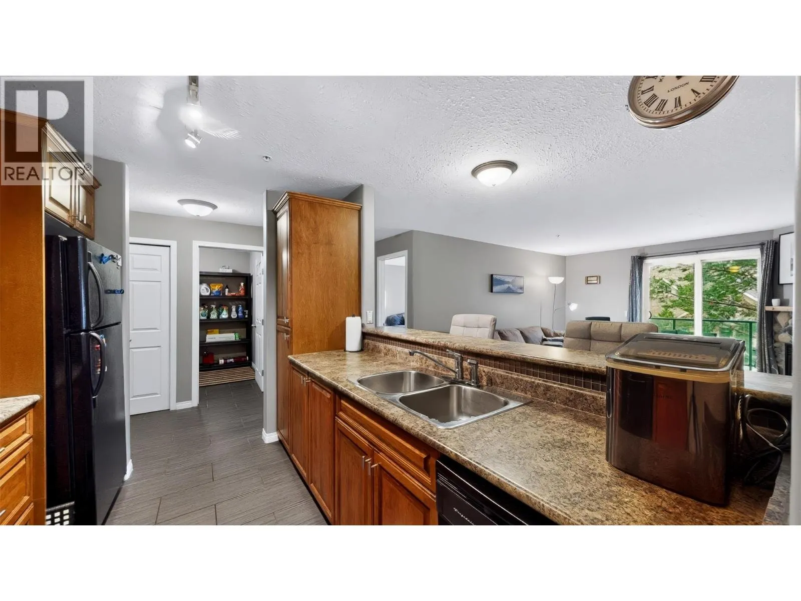 4767 FORSTERS LANDING Road Unit# 206