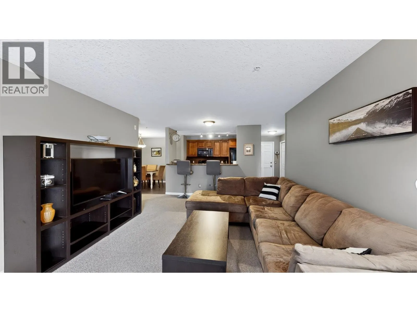 4767 FORSTERS LANDING Road Unit# 206