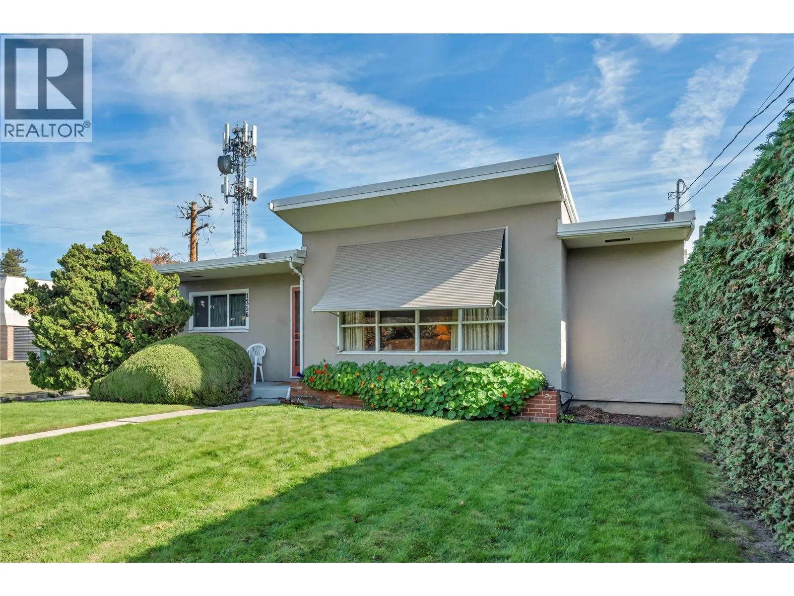 1256 Fairview Road