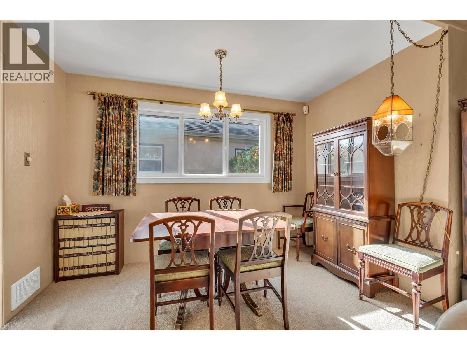 1256 Fairview Road