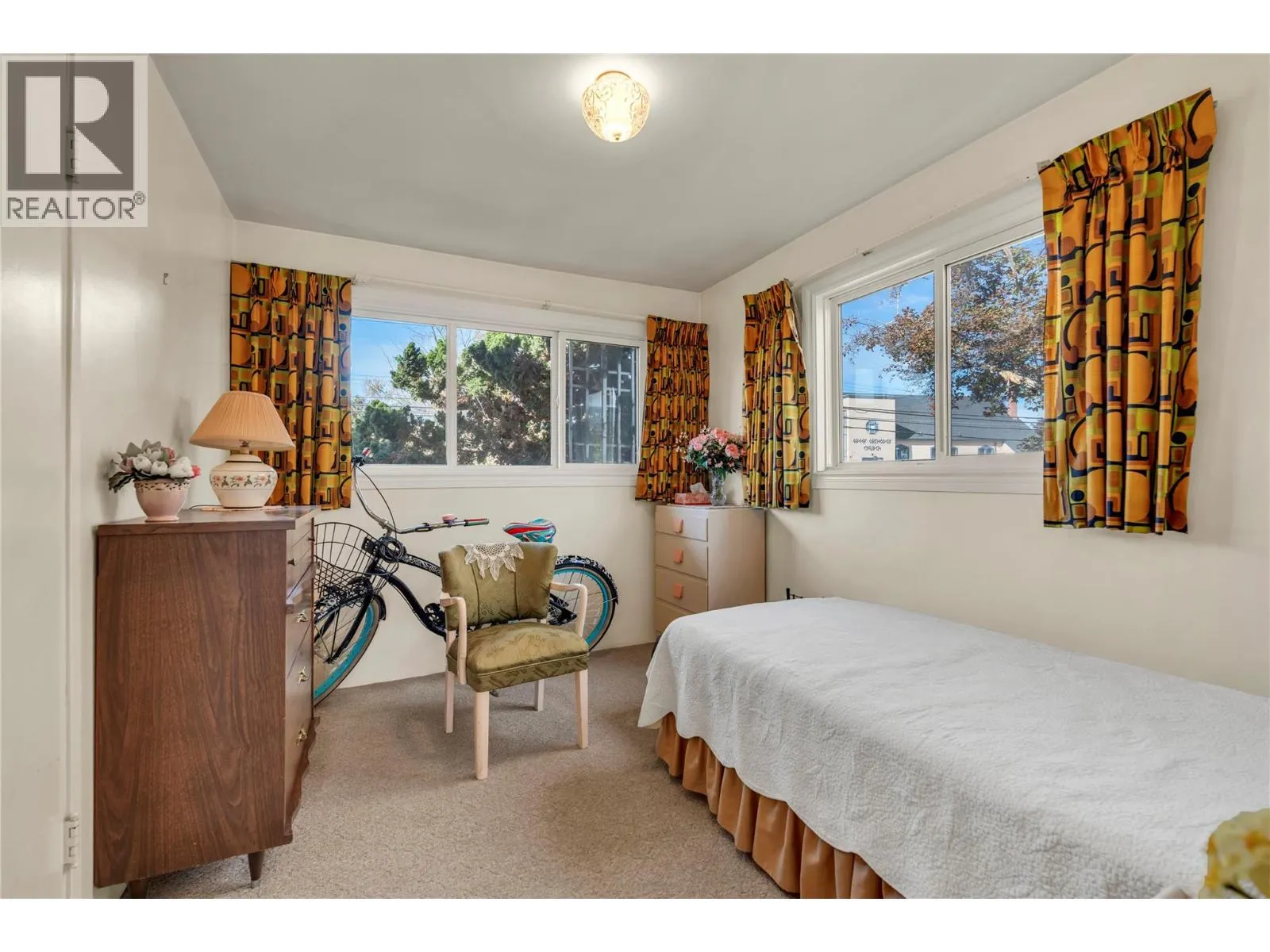 1256 Fairview Road