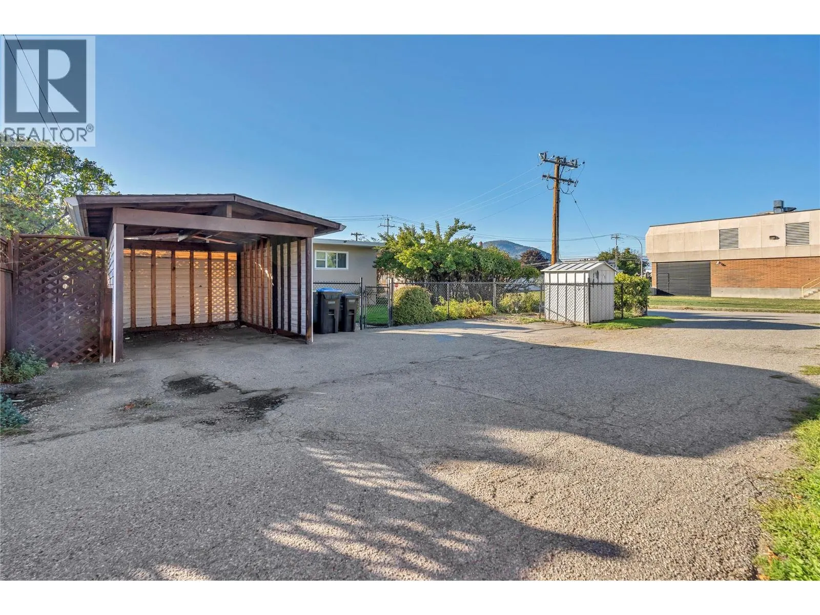 1256 Fairview Road