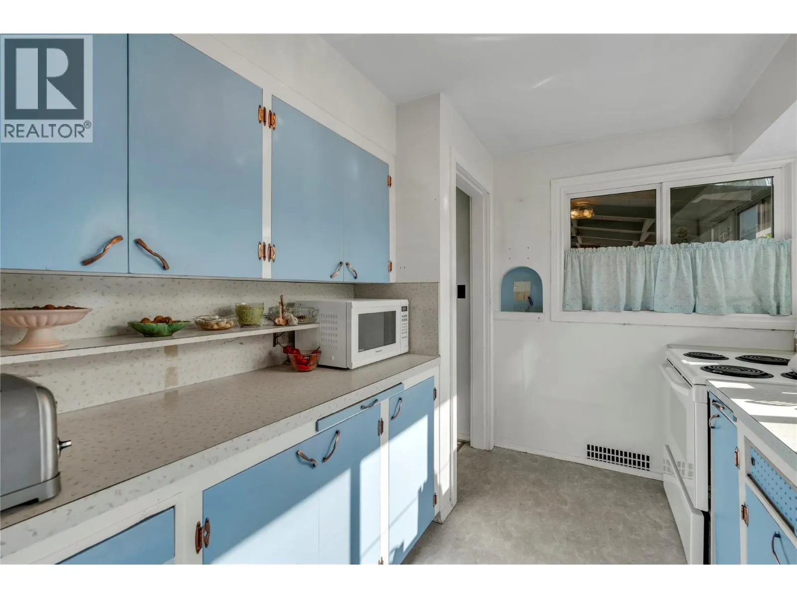 1256 Fairview Road