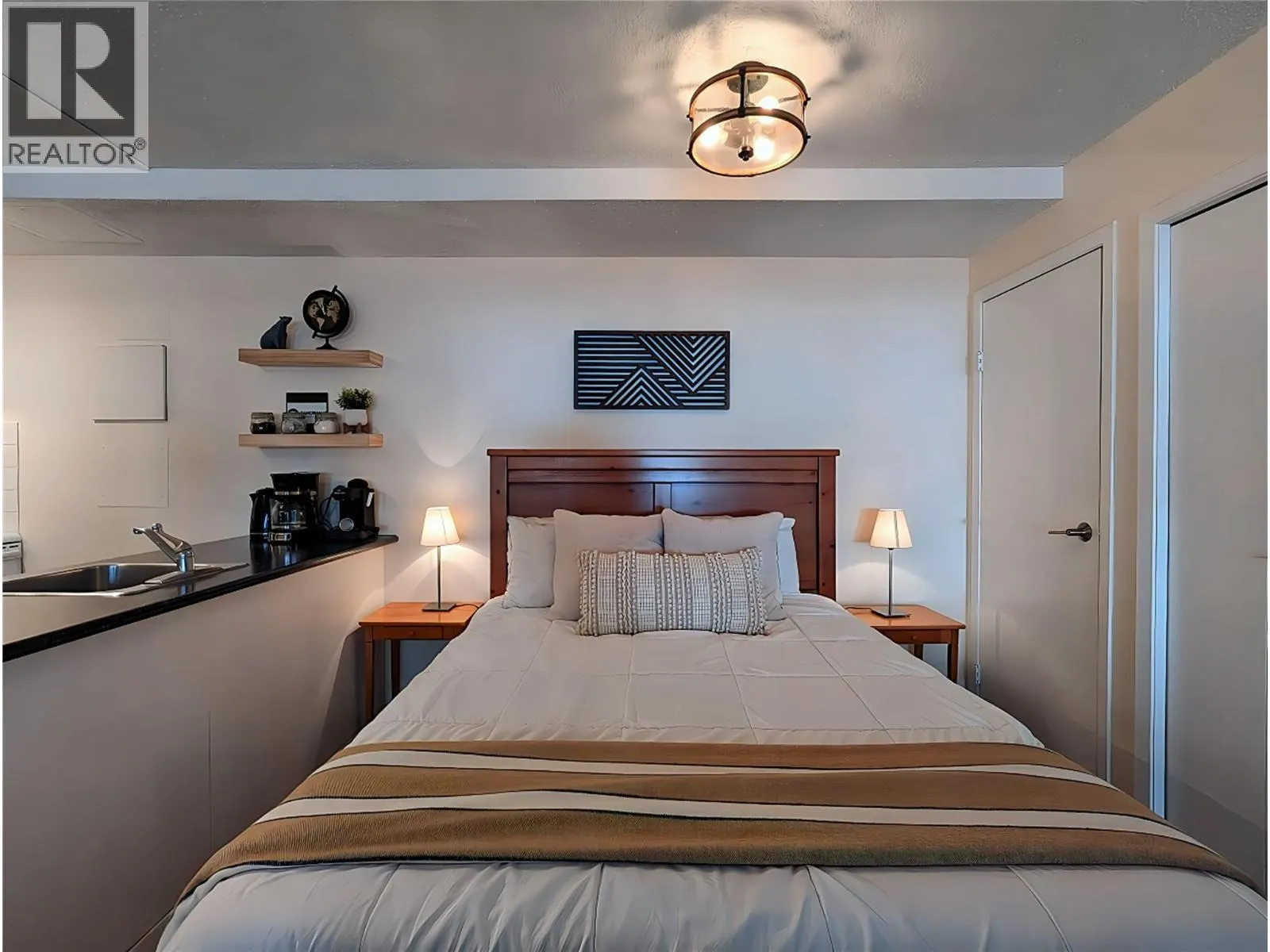 2030 Panorama Drive Unit# 806
