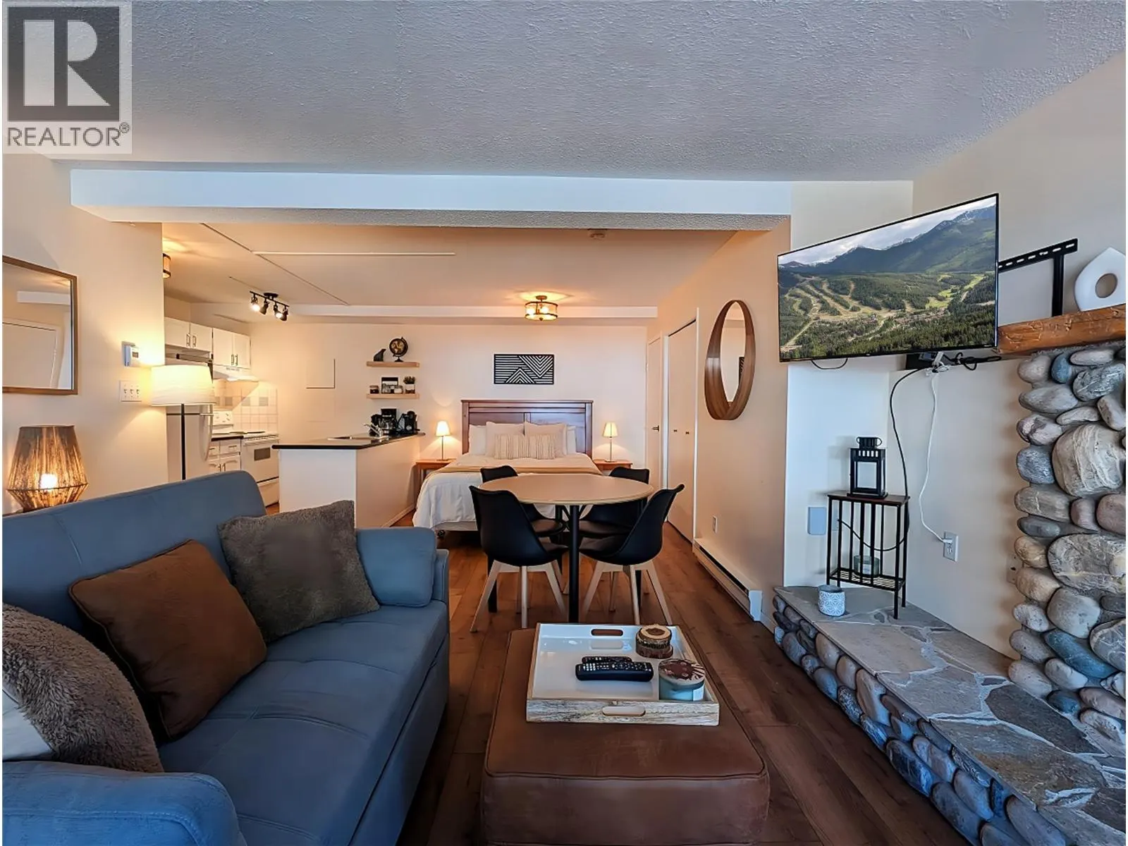 2030 Panorama Drive Unit# 806