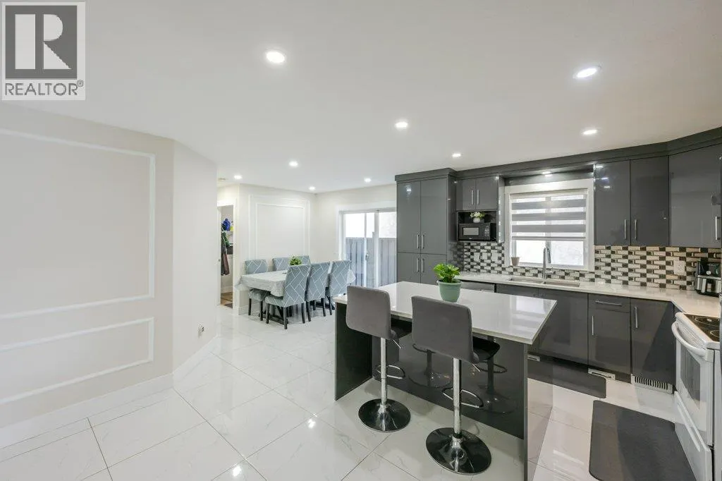 260 WILLOWS Place