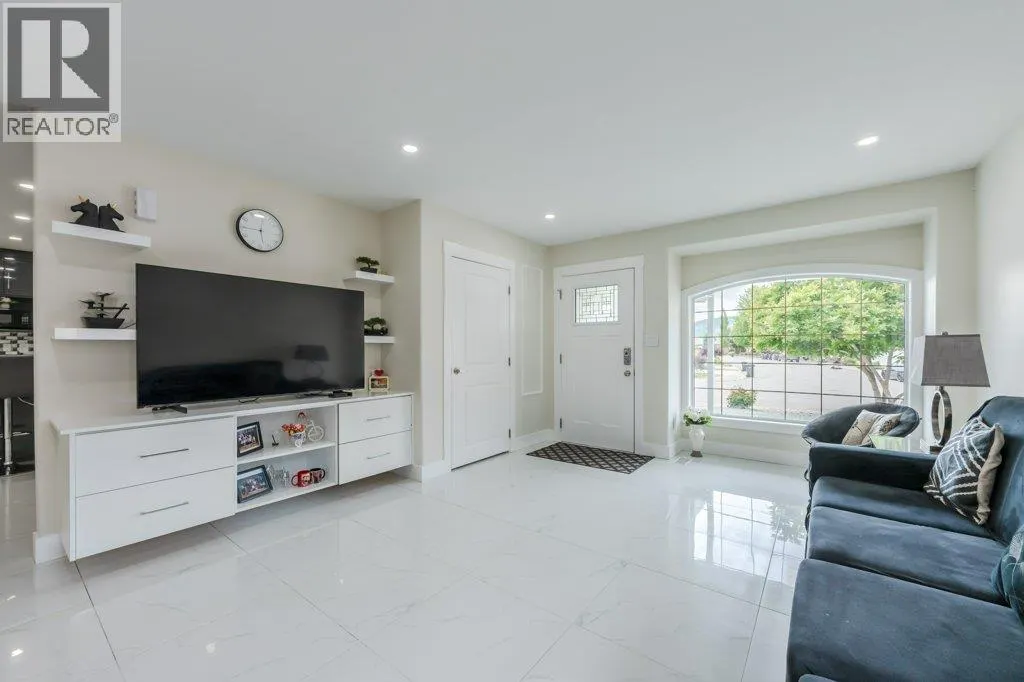 260 WILLOWS Place