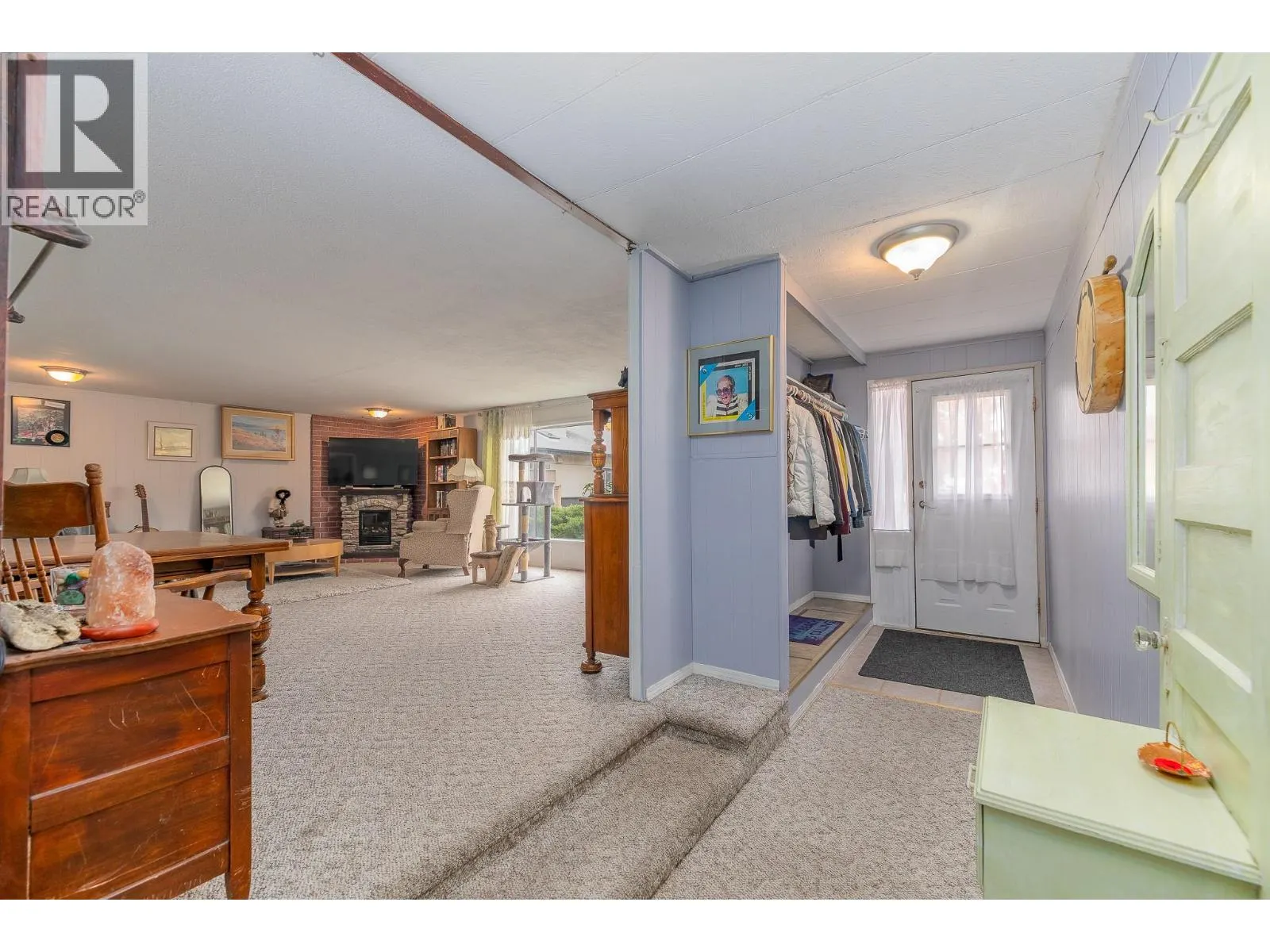 402 Conklin Avenue