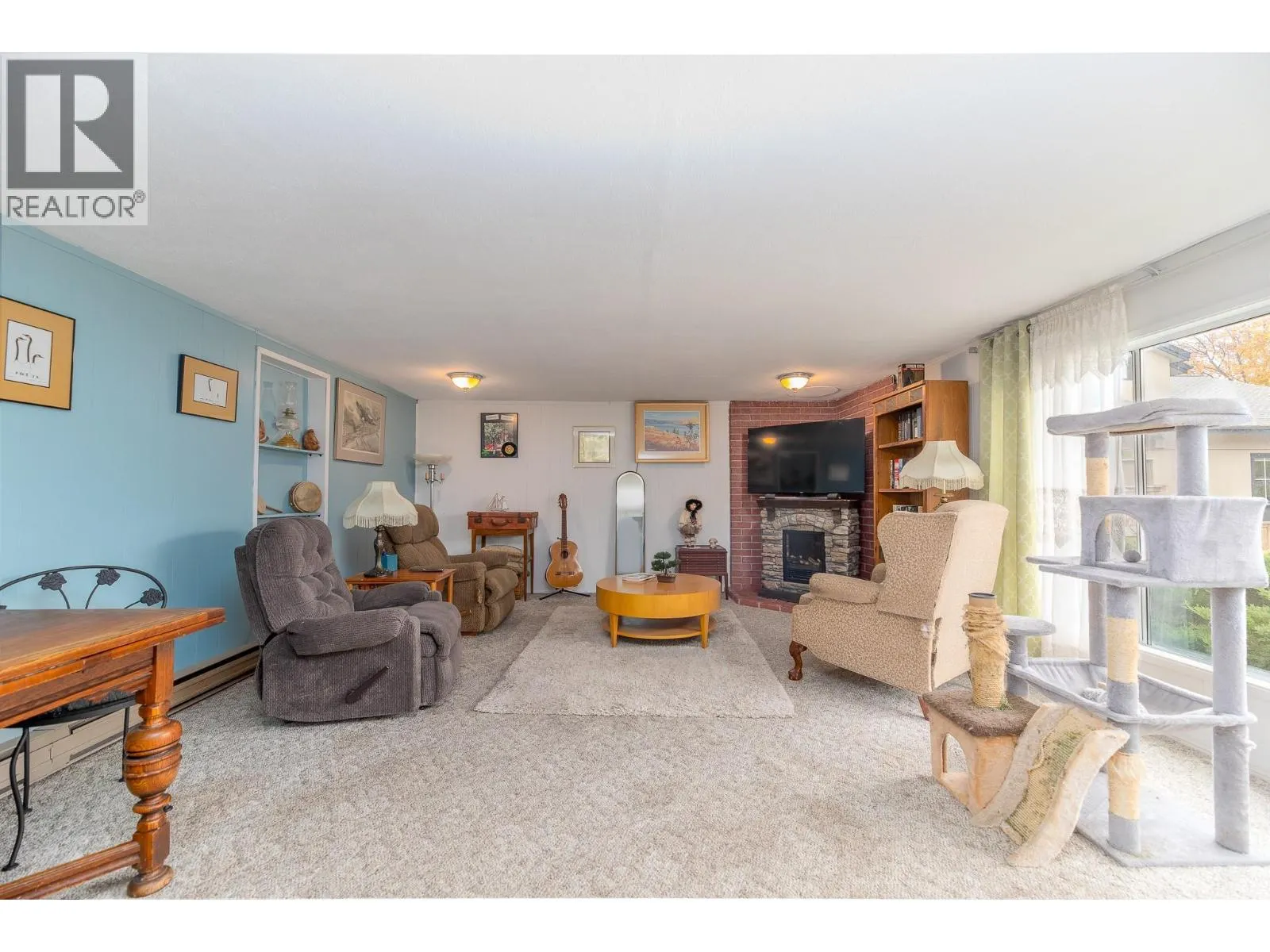 402 Conklin Avenue
