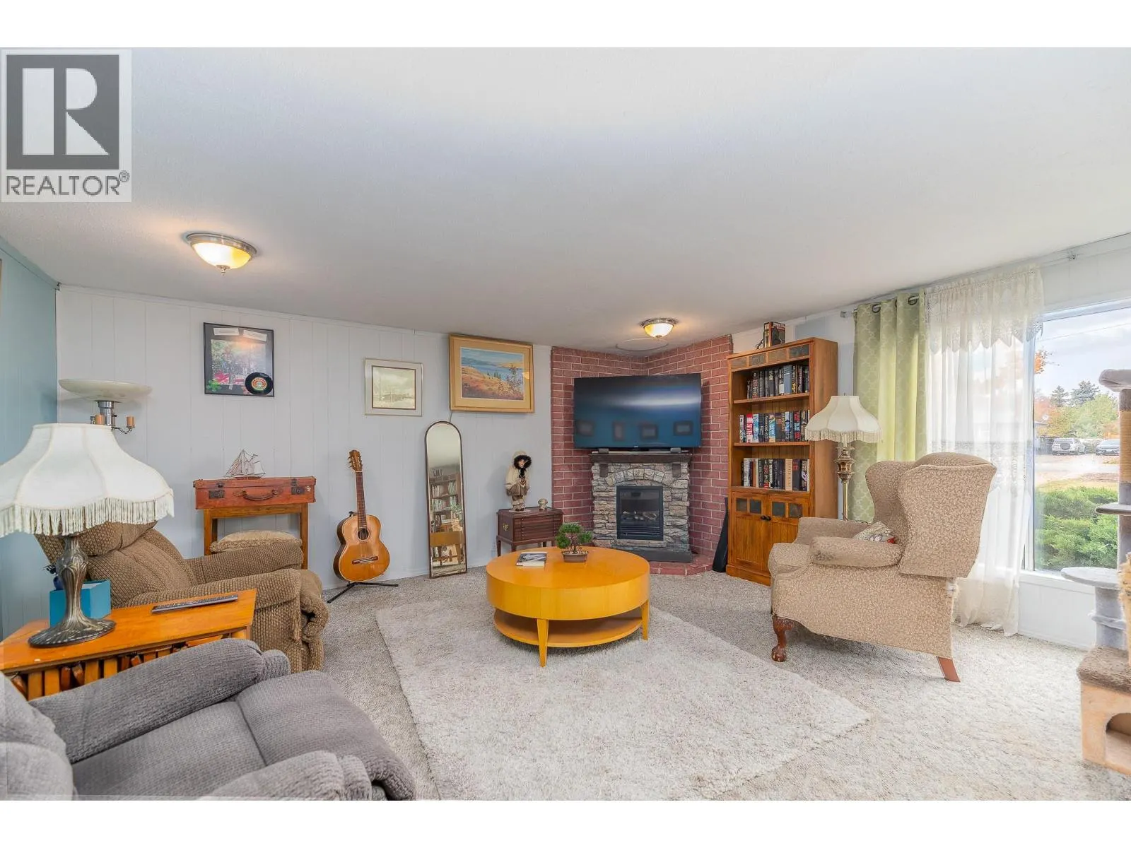 402 Conklin Avenue