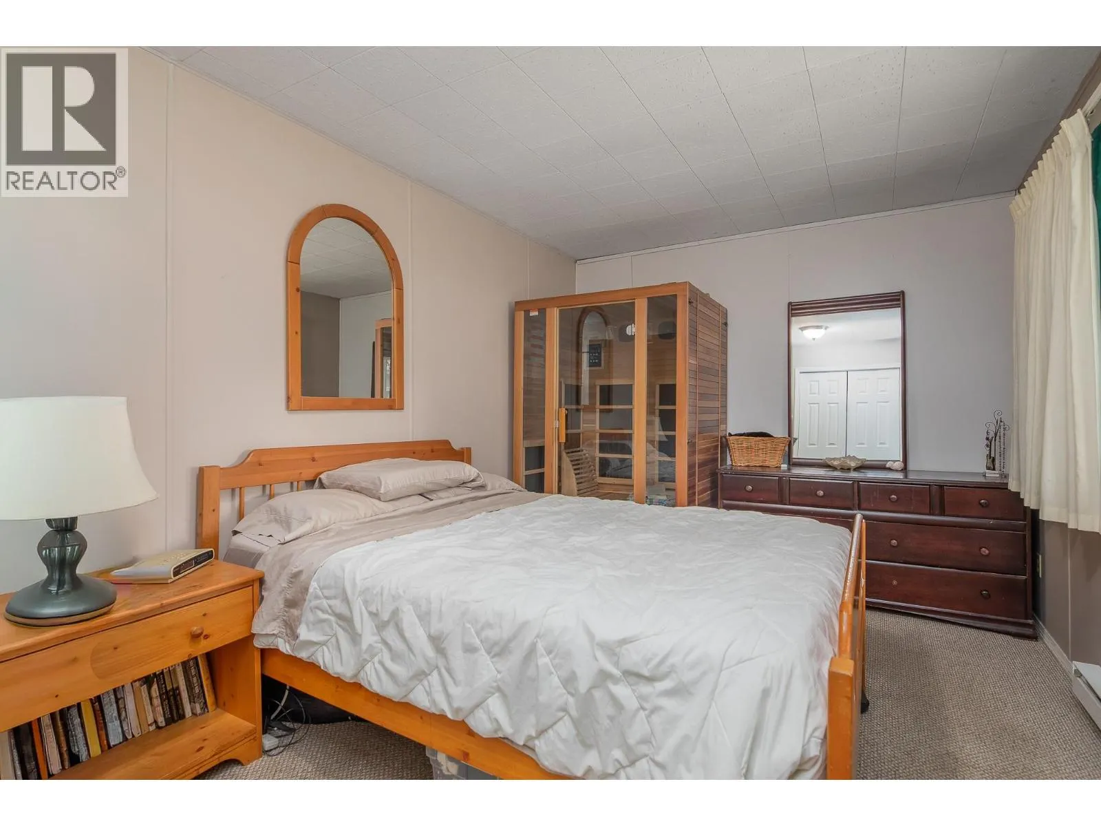 402 Conklin Avenue