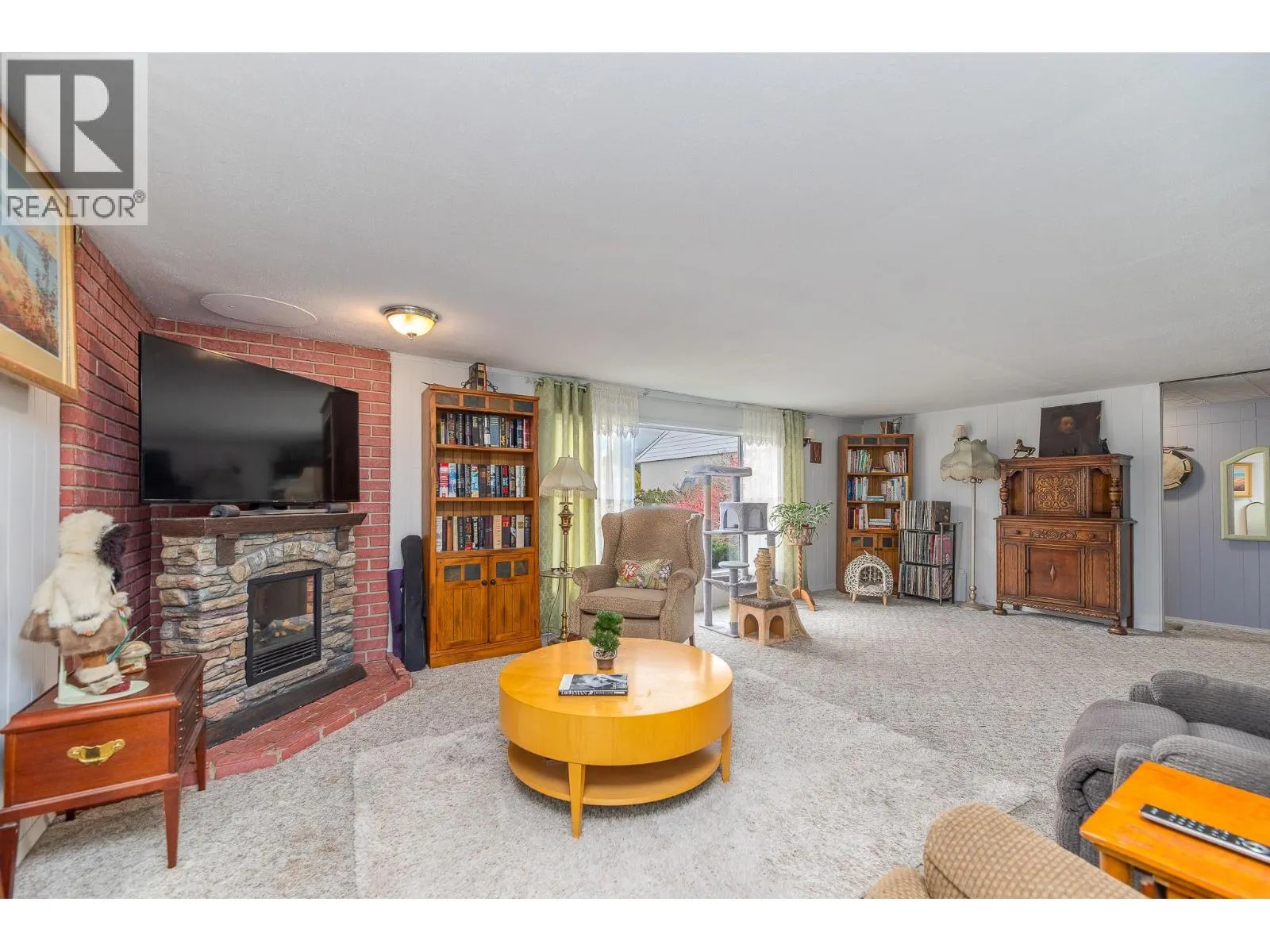 402 Conklin Avenue