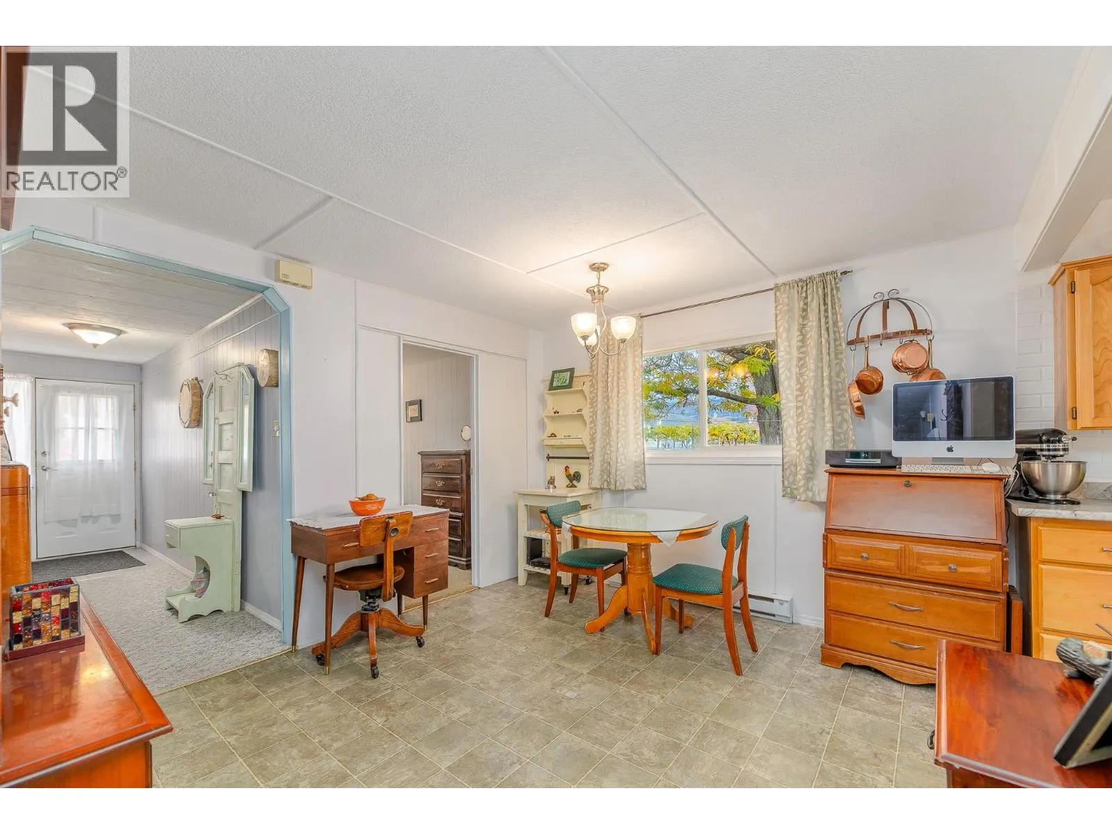 402 Conklin Avenue