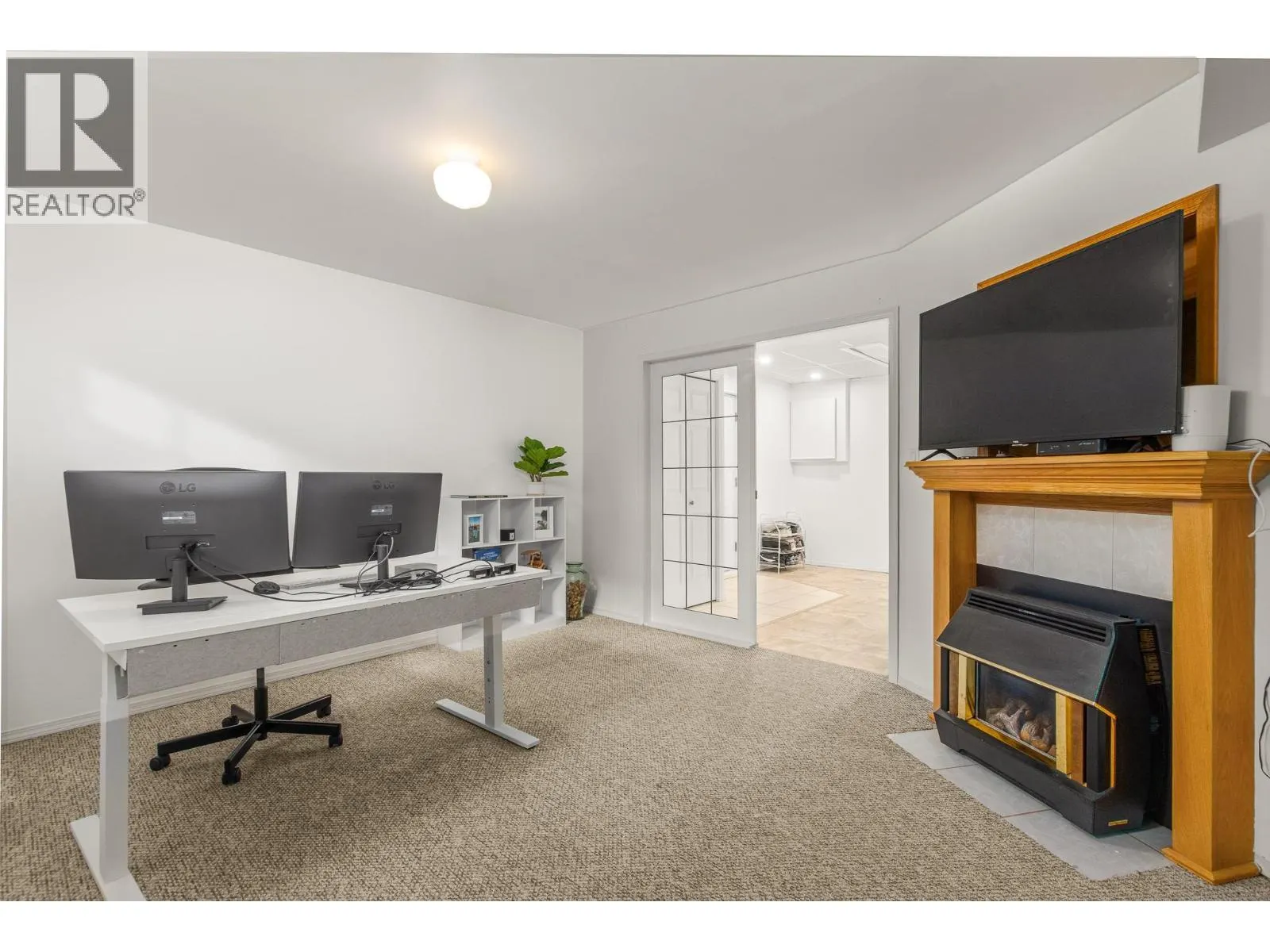 611 25 Street SE