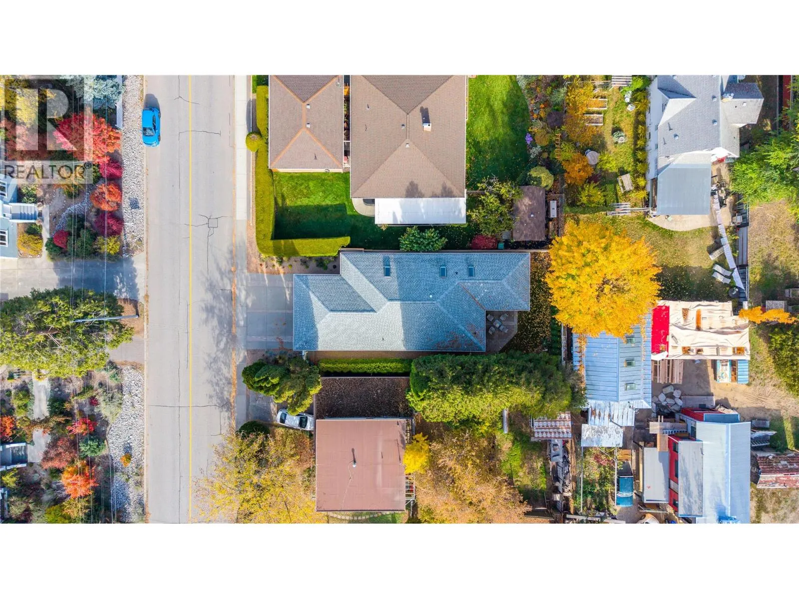 930 MOOSEJAW Street