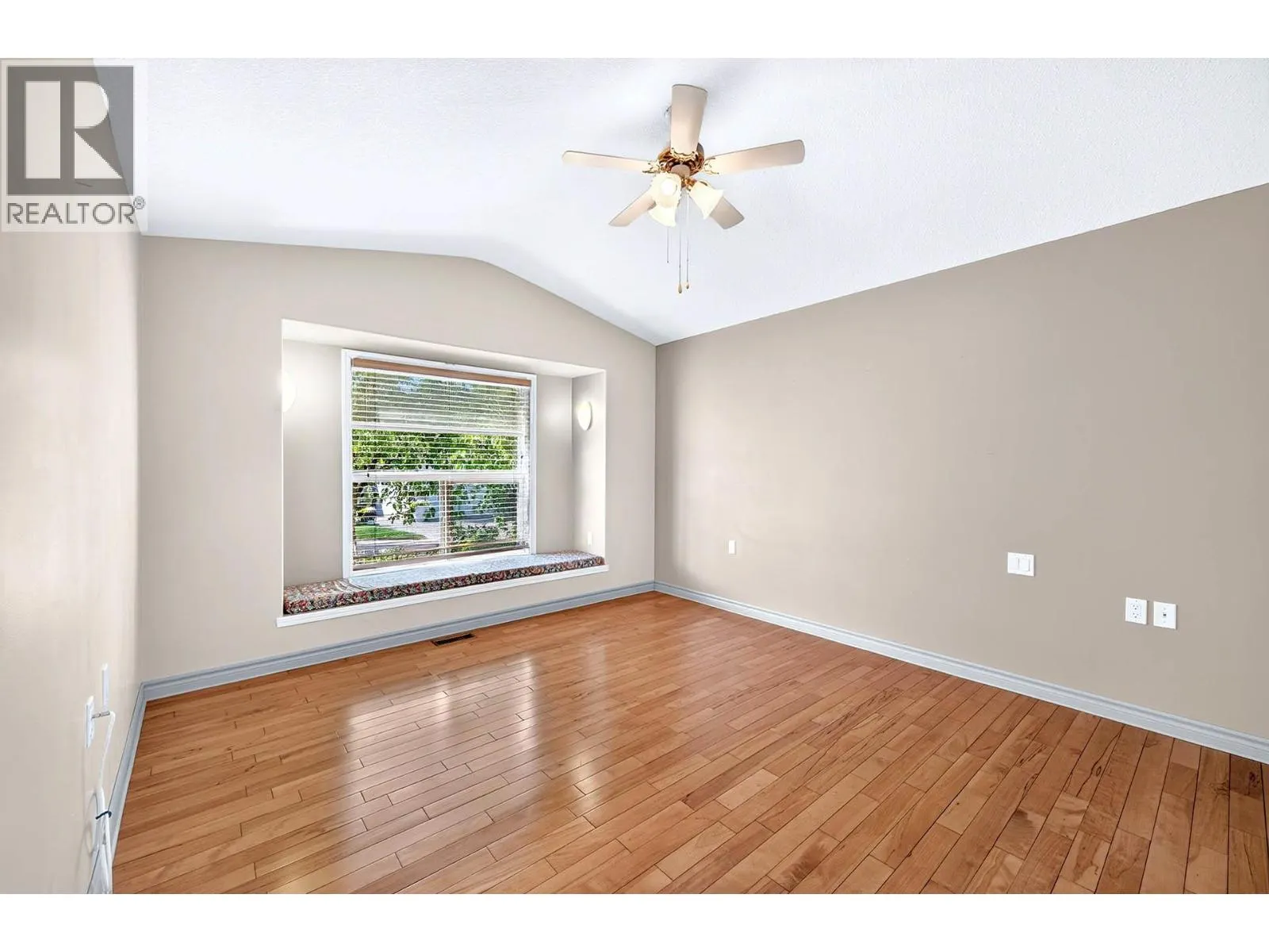 1575 Springhill Drive Unit# 31