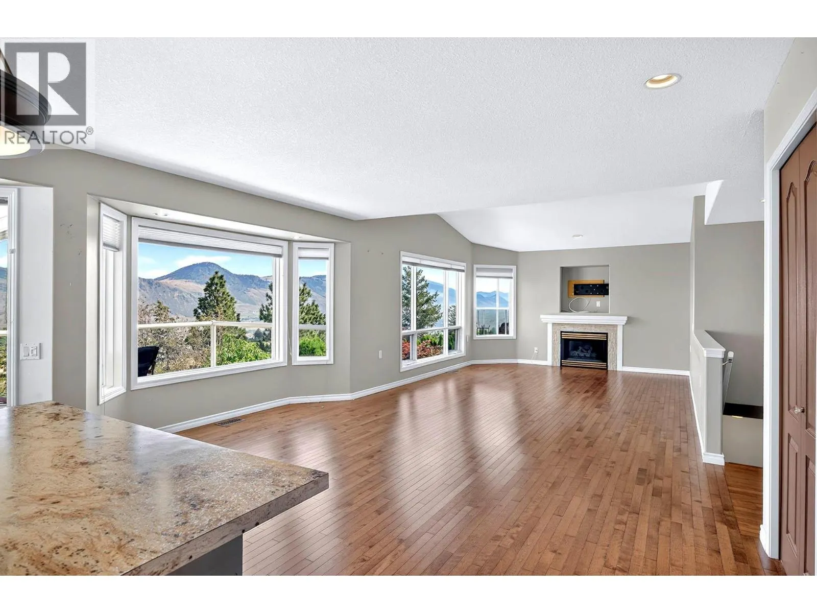 1575 Springhill Drive Unit# 31