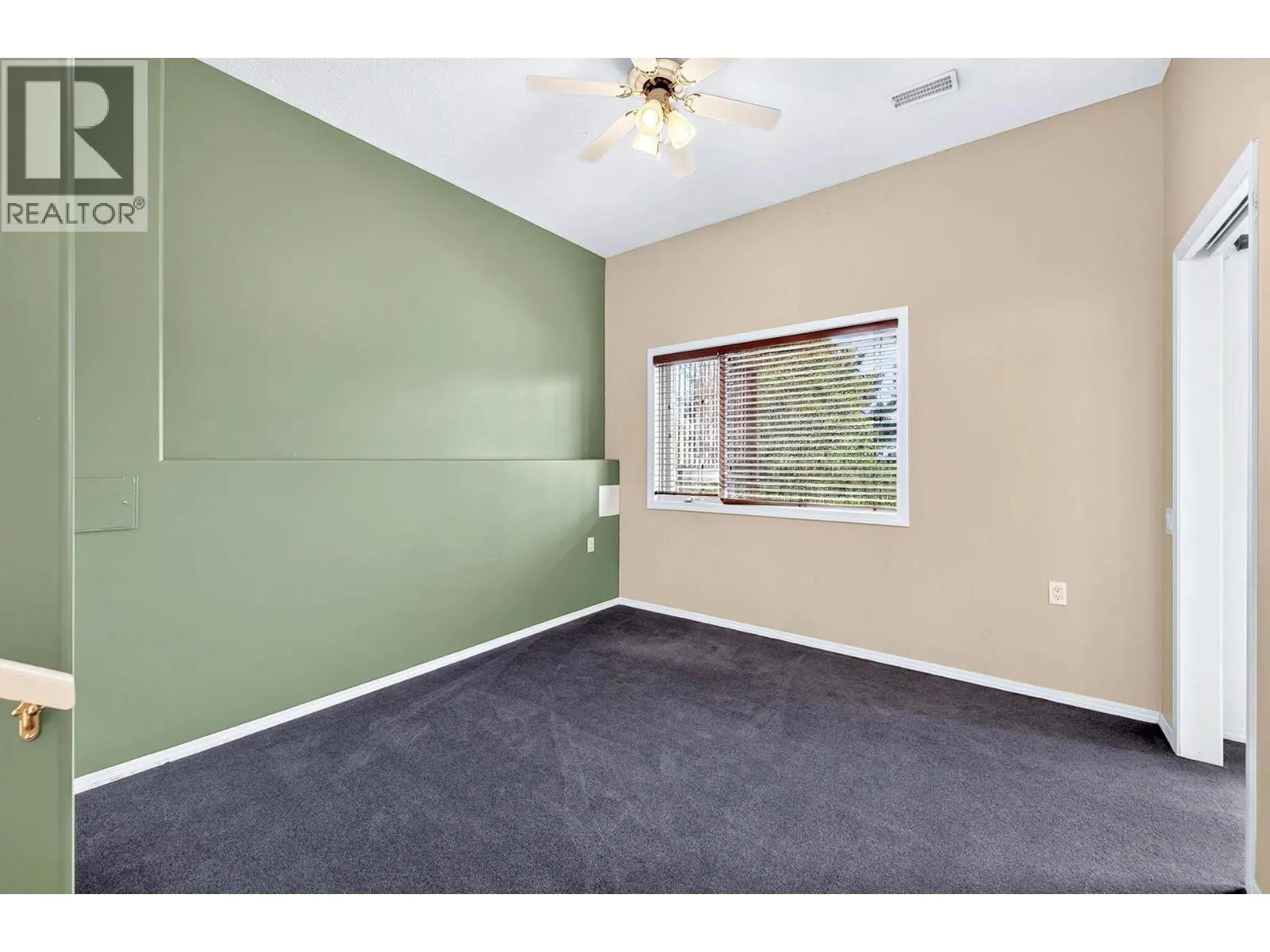 1575 Springhill Drive Unit# 31