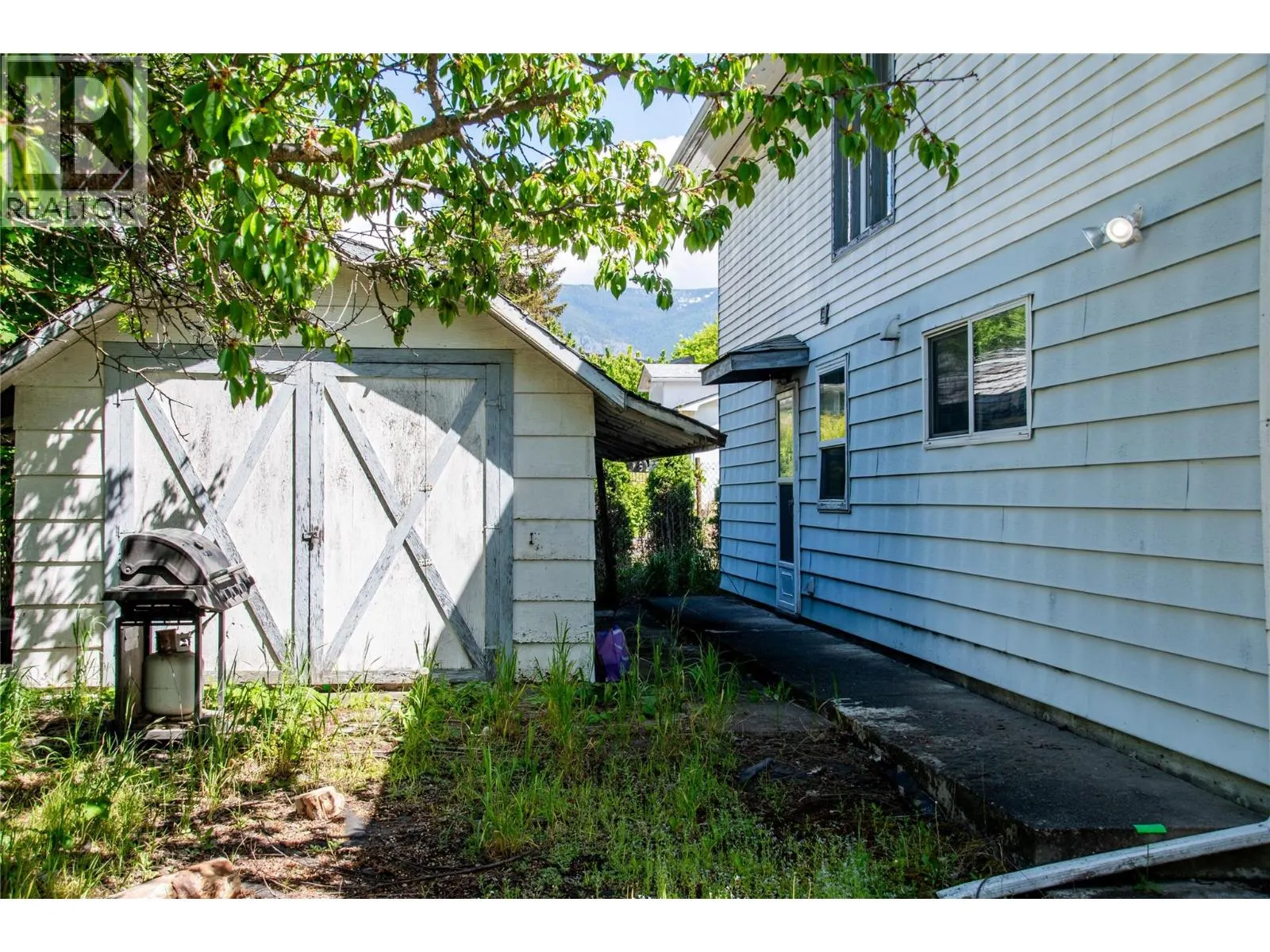 1118 Erickson Street