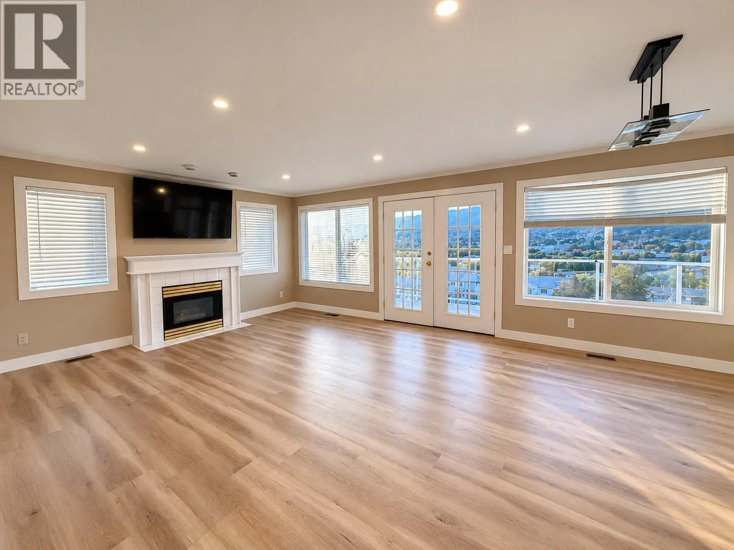 4305 Westview Drive