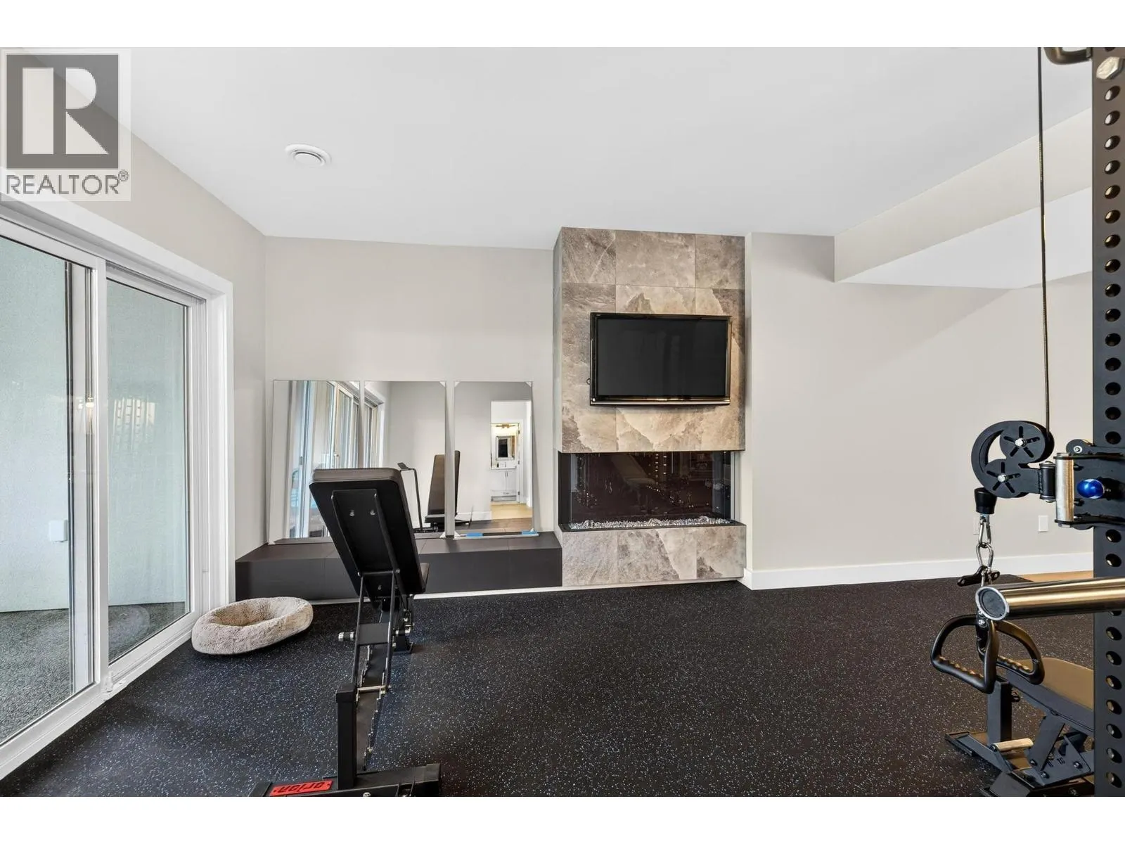 887 Loseth Drive