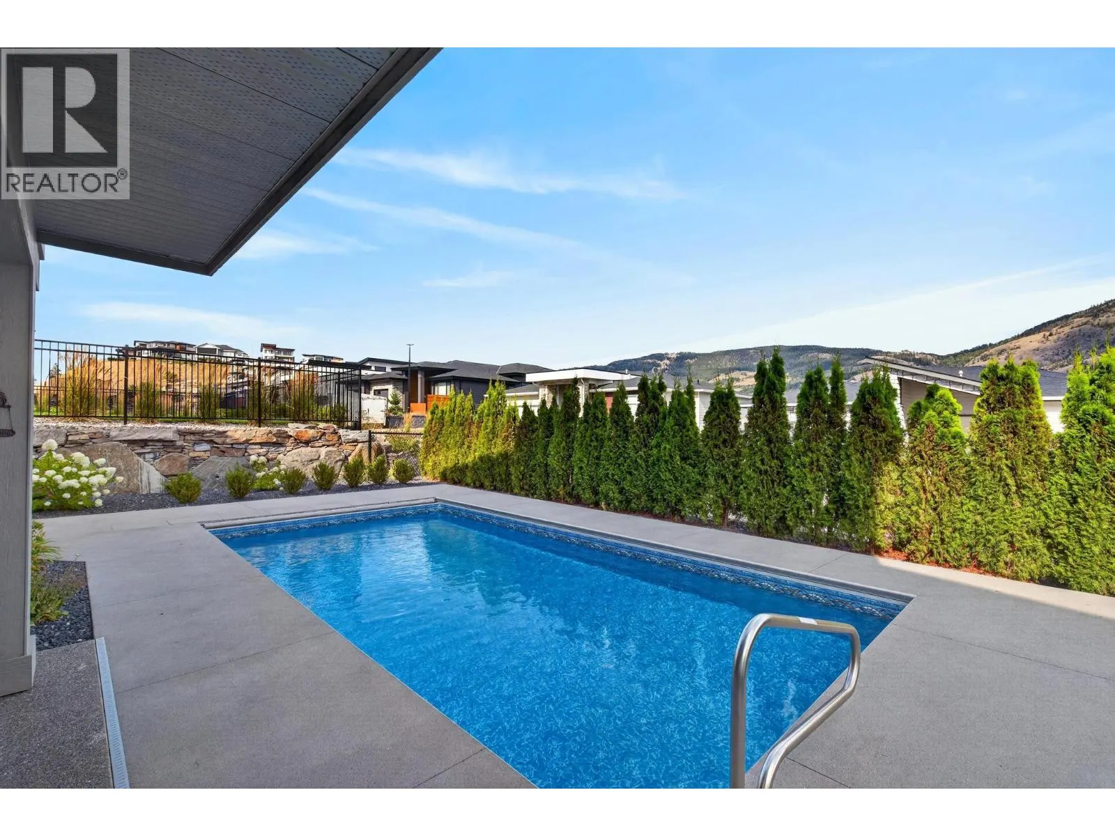 887 Loseth Drive